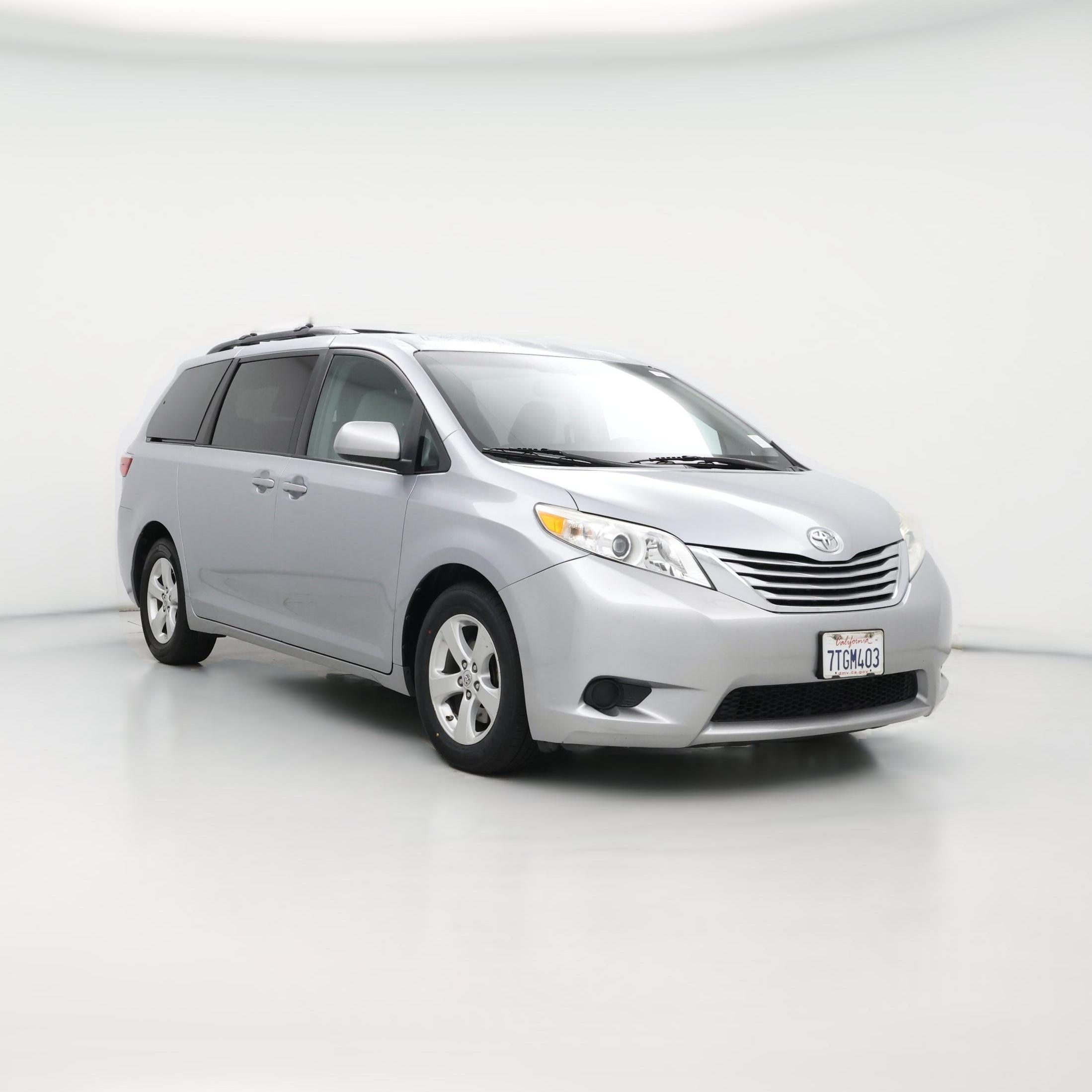 Thumbnail: 2016 Toyota Sienna - 1