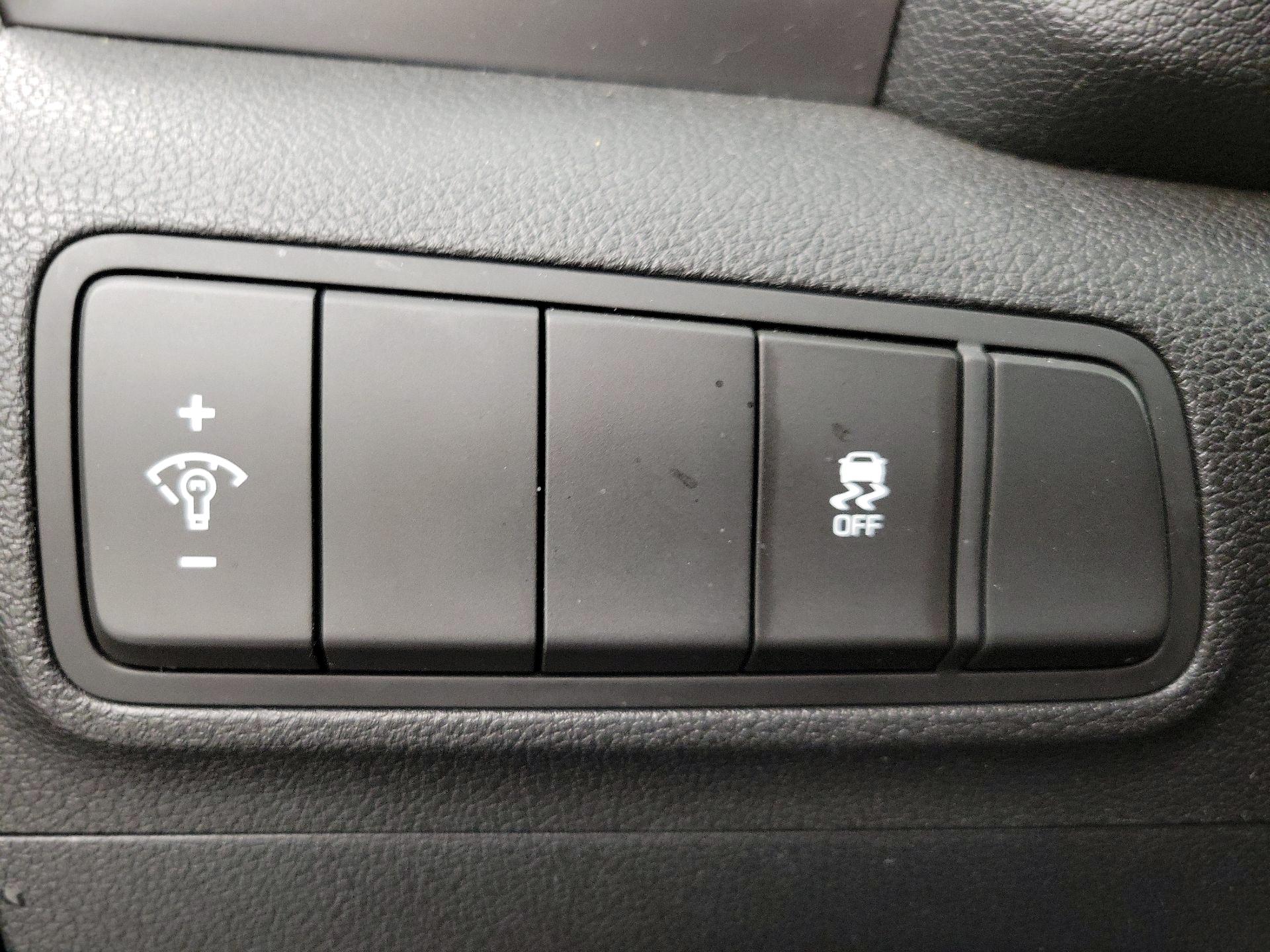 Thumbnail: 2017 Hyundai Tucson - 13