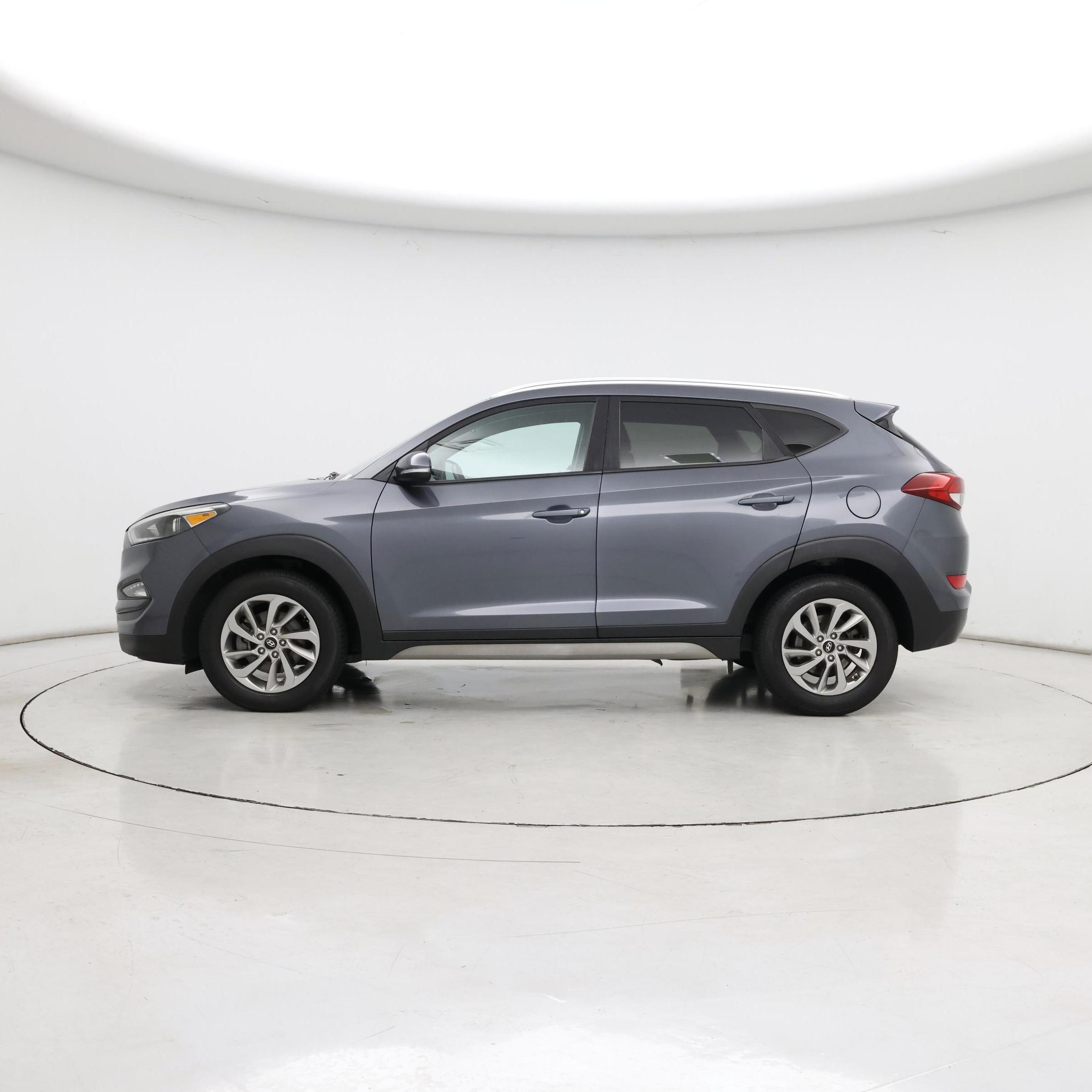 Thumbnail: 2017 Hyundai Tucson - 3