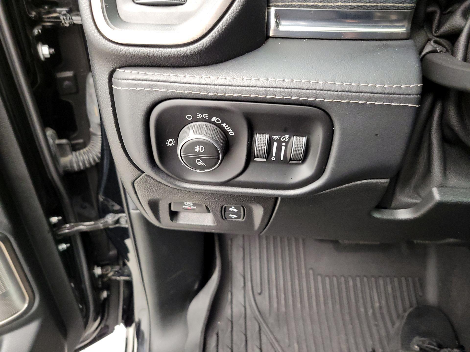 Thumbnail: 2021 RAM 1500 - 13