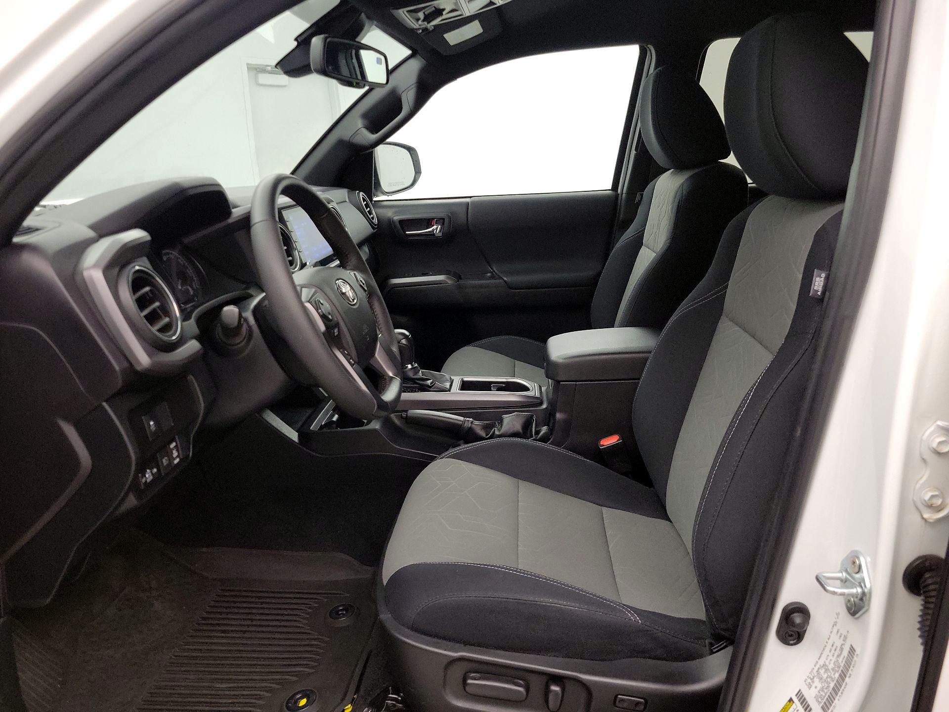 Thumbnail: 2022 Toyota Tacoma - 11