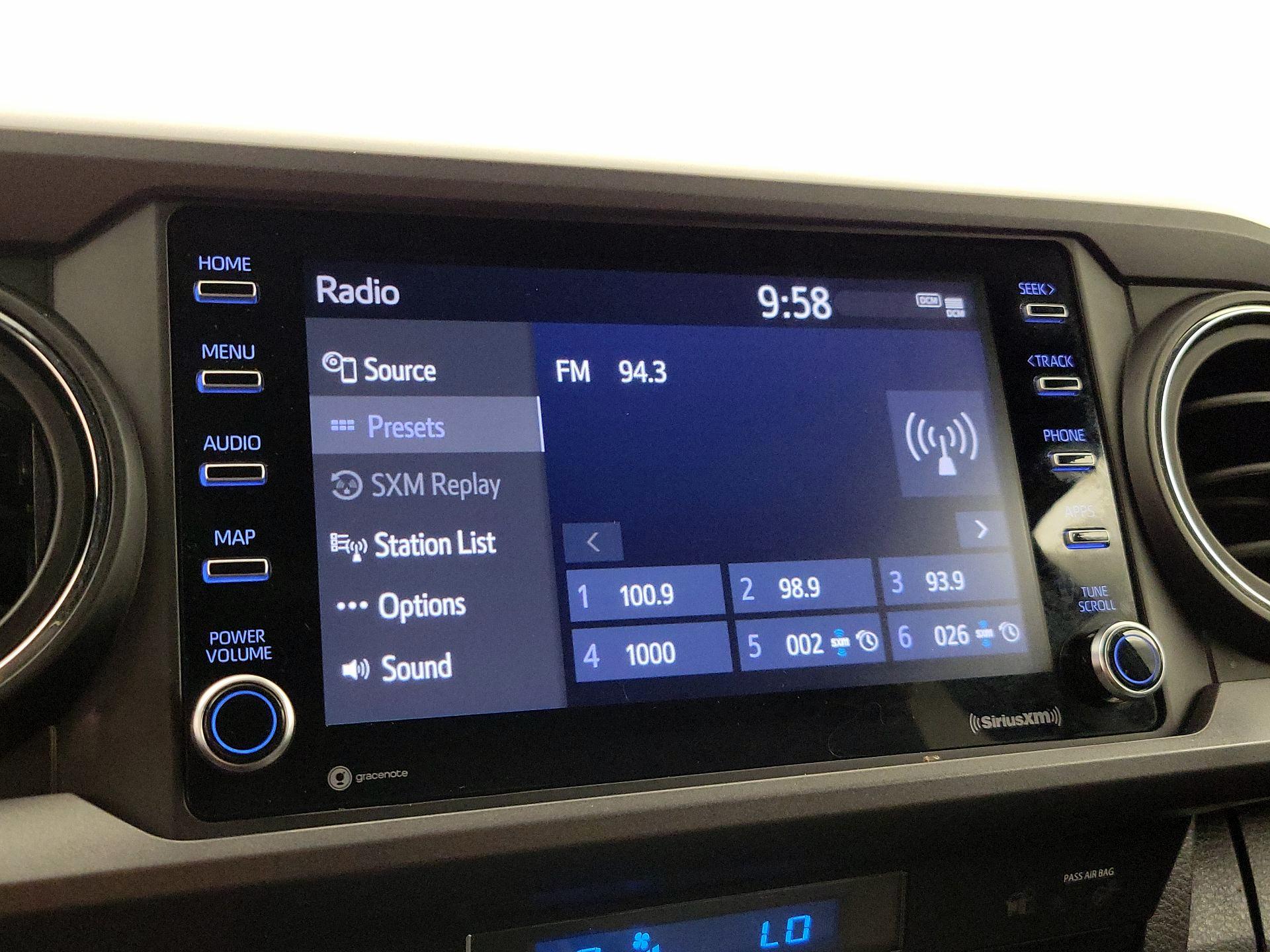 Thumbnail: 2022 Toyota Tacoma - 15