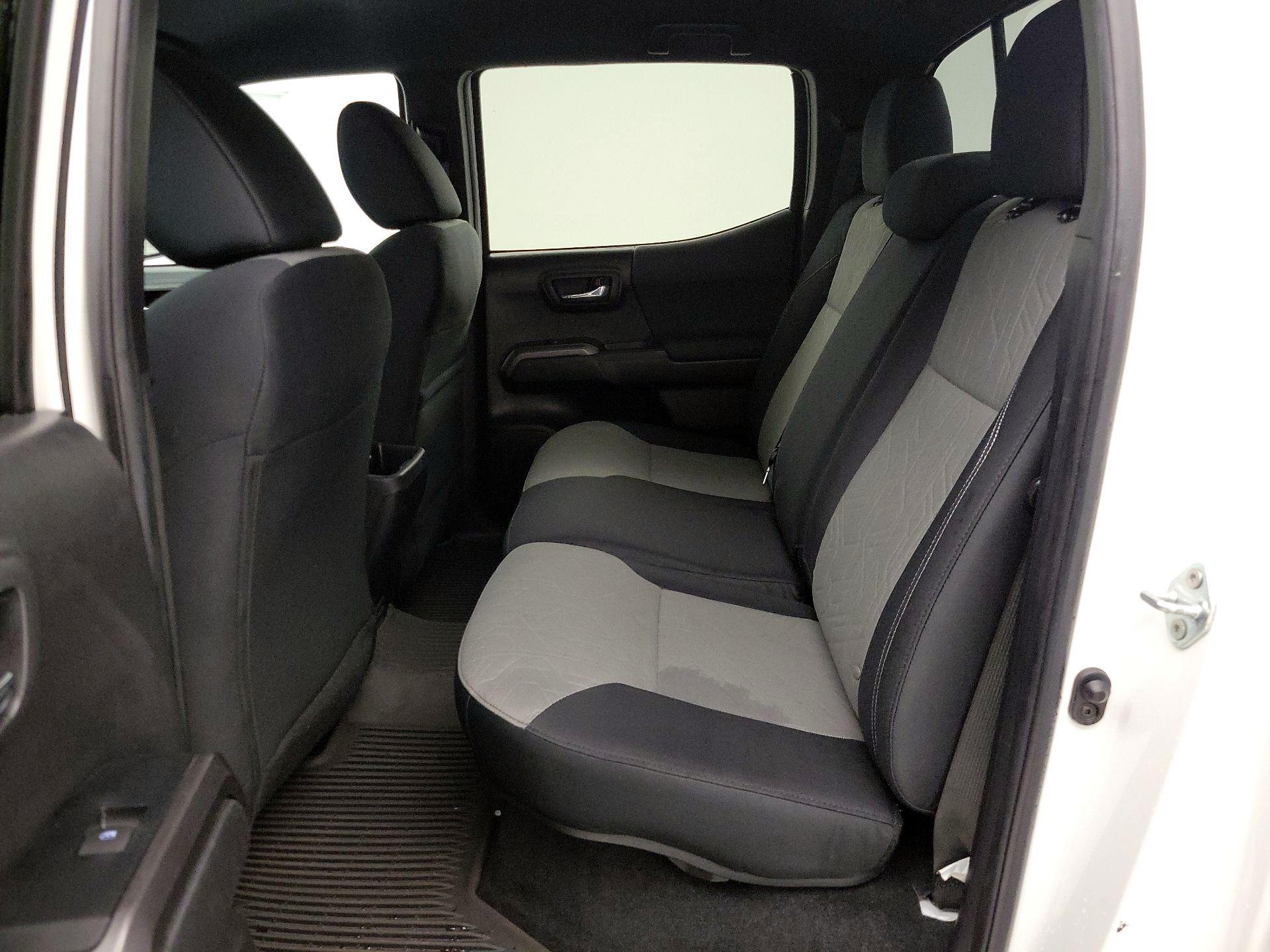 Thumbnail: 2022 Toyota Tacoma - 19