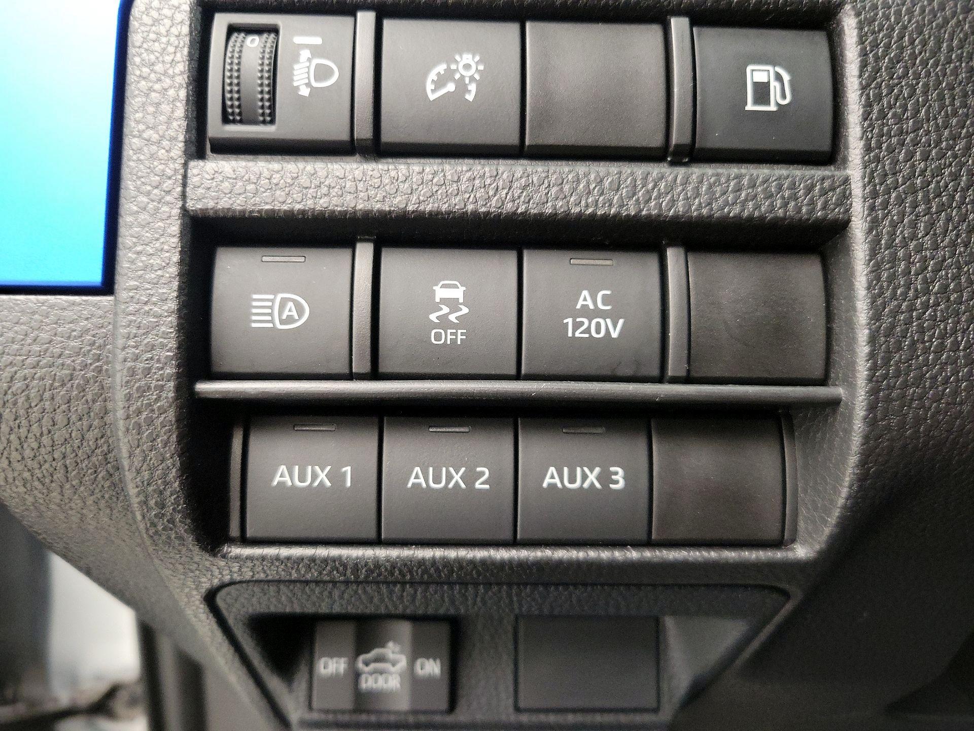 Thumbnail: 2024 Toyota Tacoma - 13