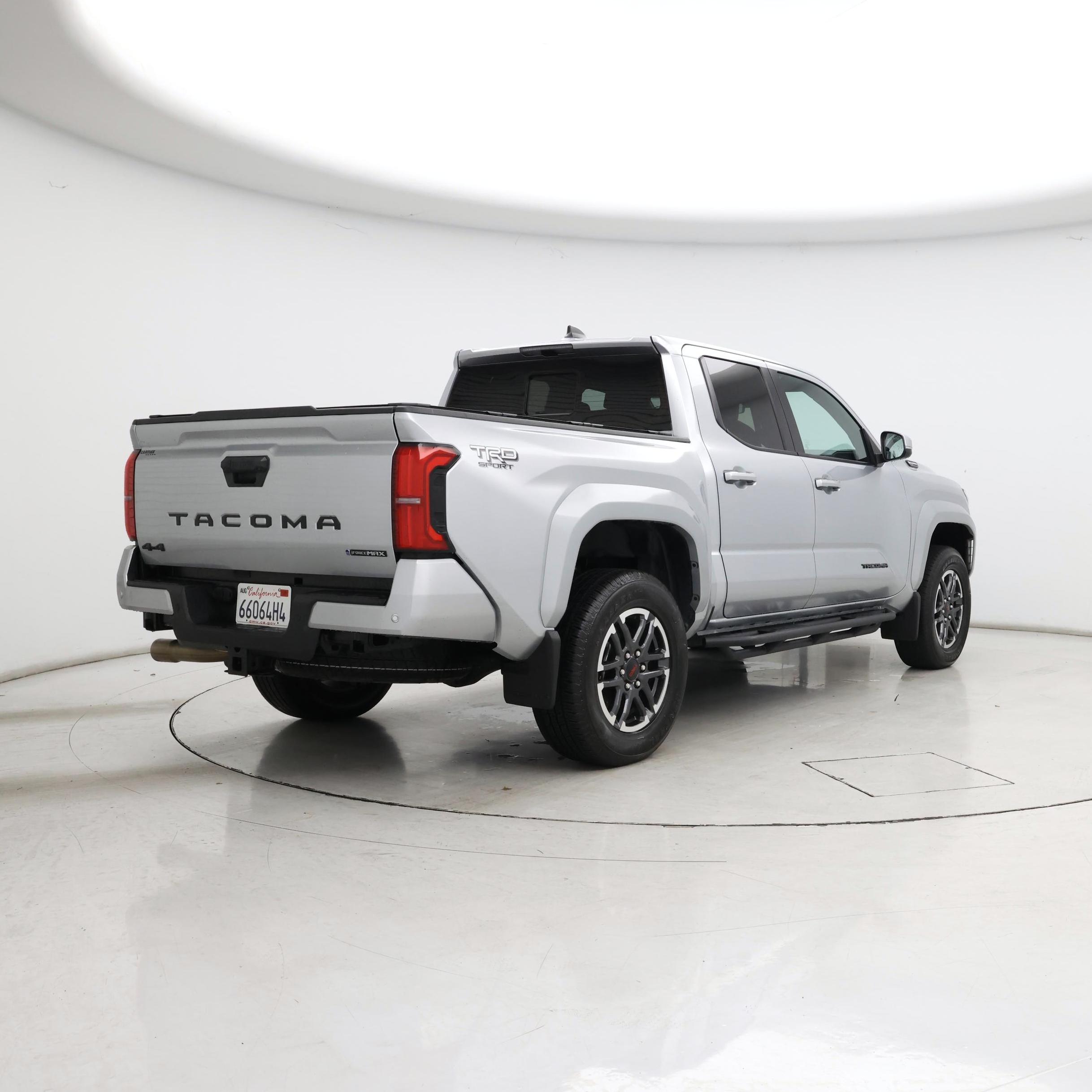 Thumbnail: 2024 Toyota Tacoma - 8