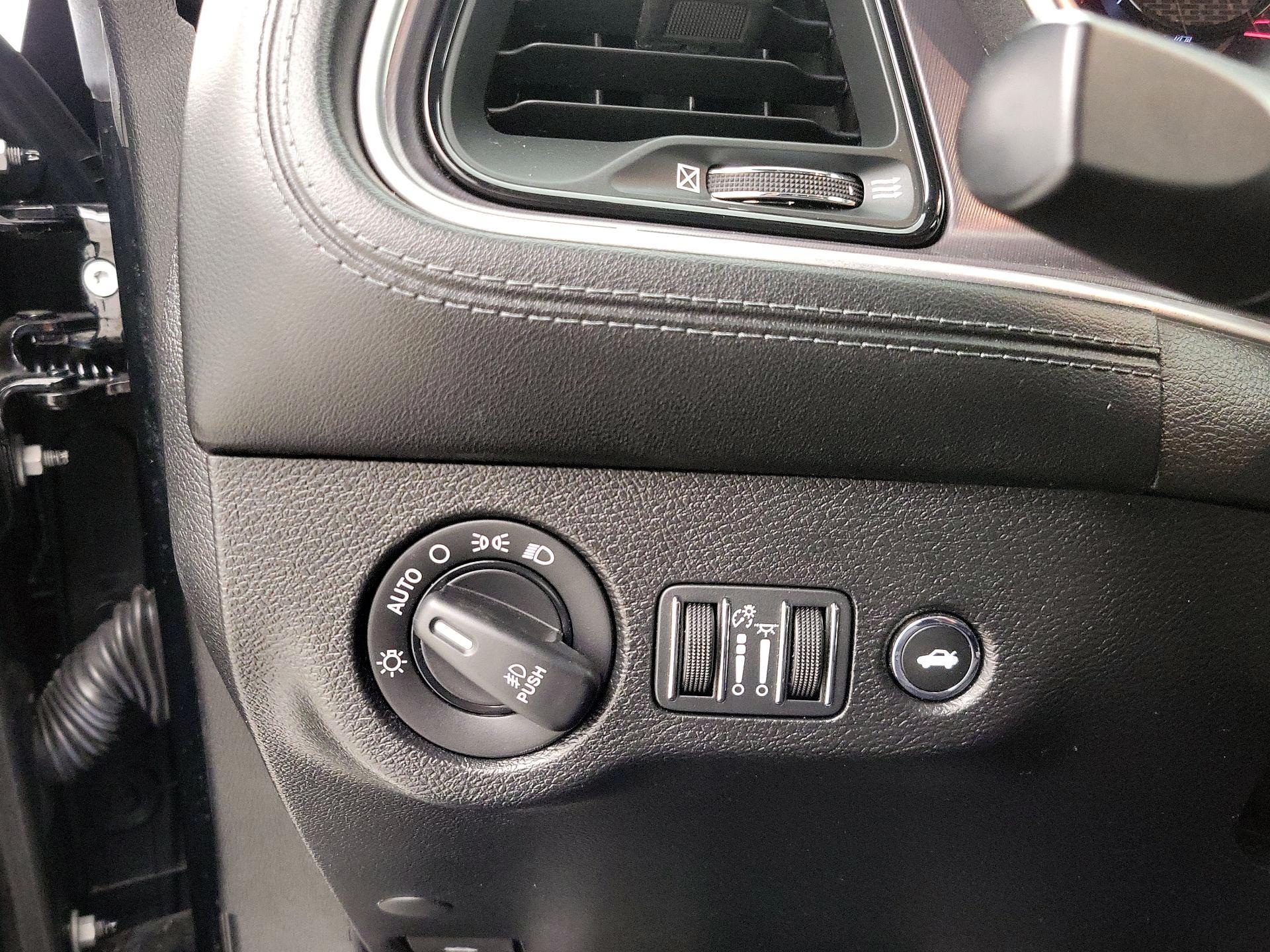 Thumbnail: 2020 Dodge Challenger - 13