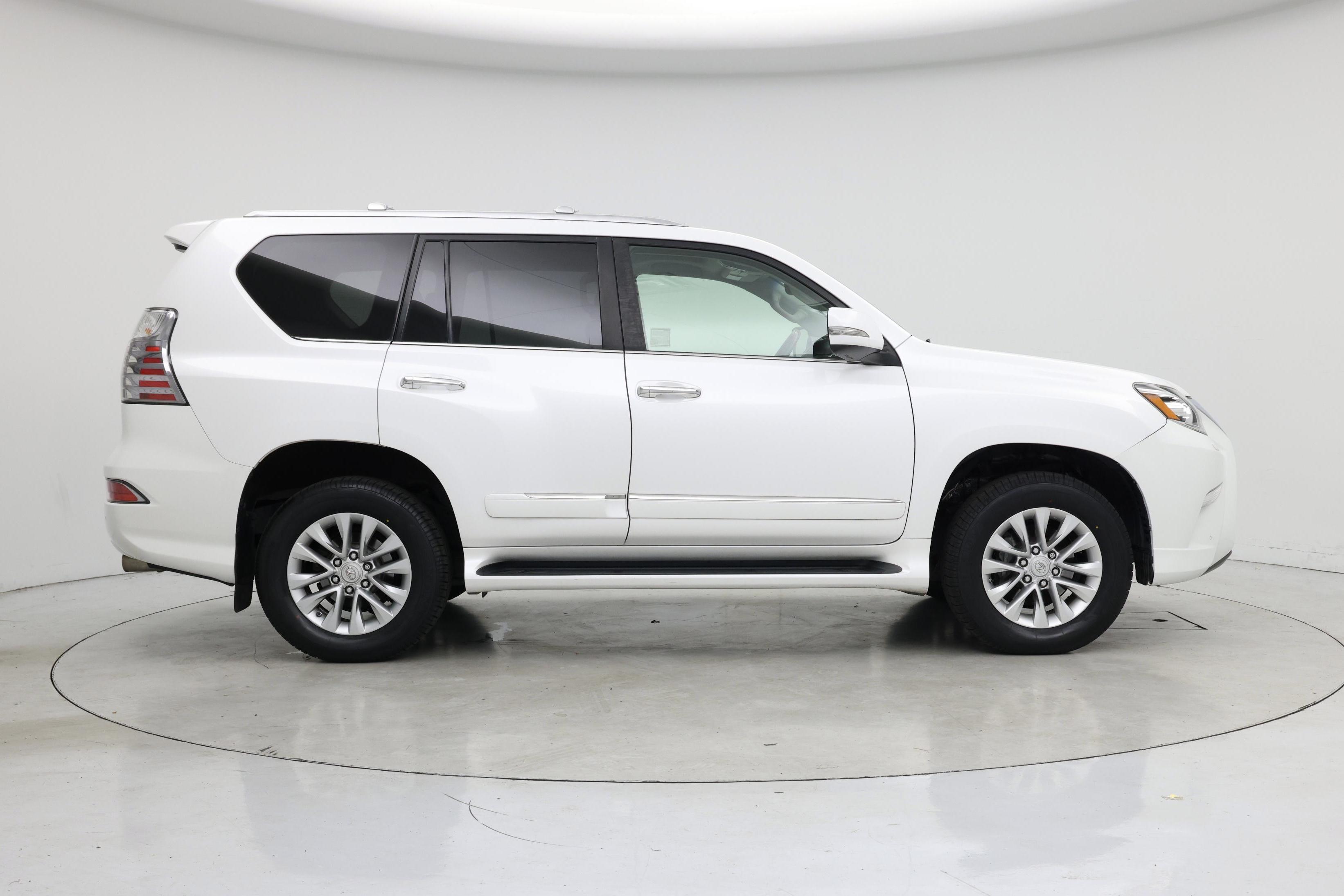 Thumbnail: 2016 Lexus GX - 7