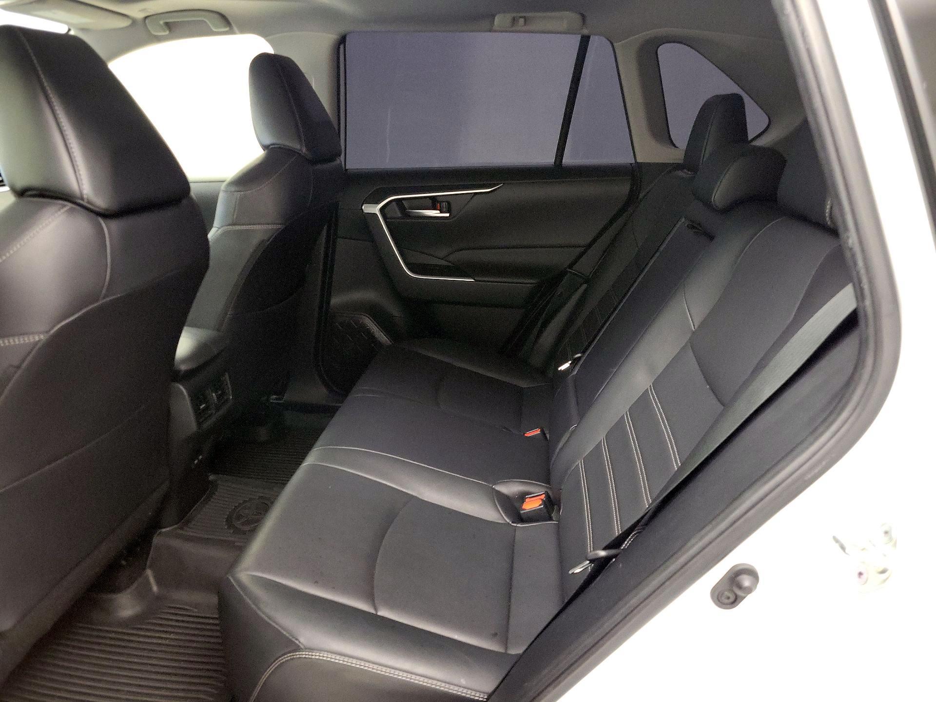 Thumbnail: 2023 Toyota RAV4 - 20