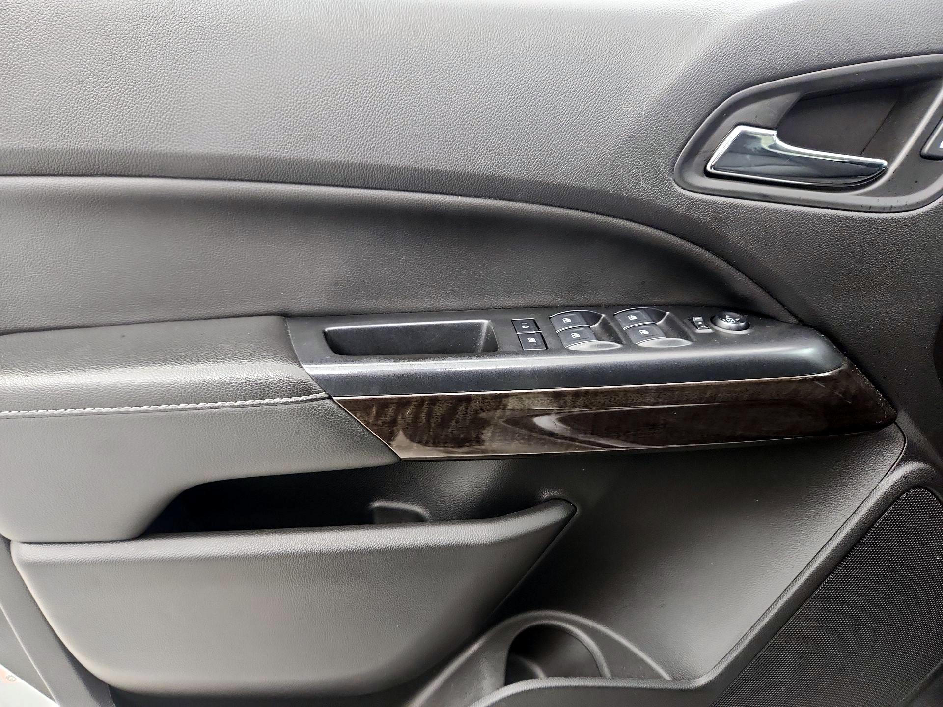 Thumbnail: 2018 GMC Canyon - 12