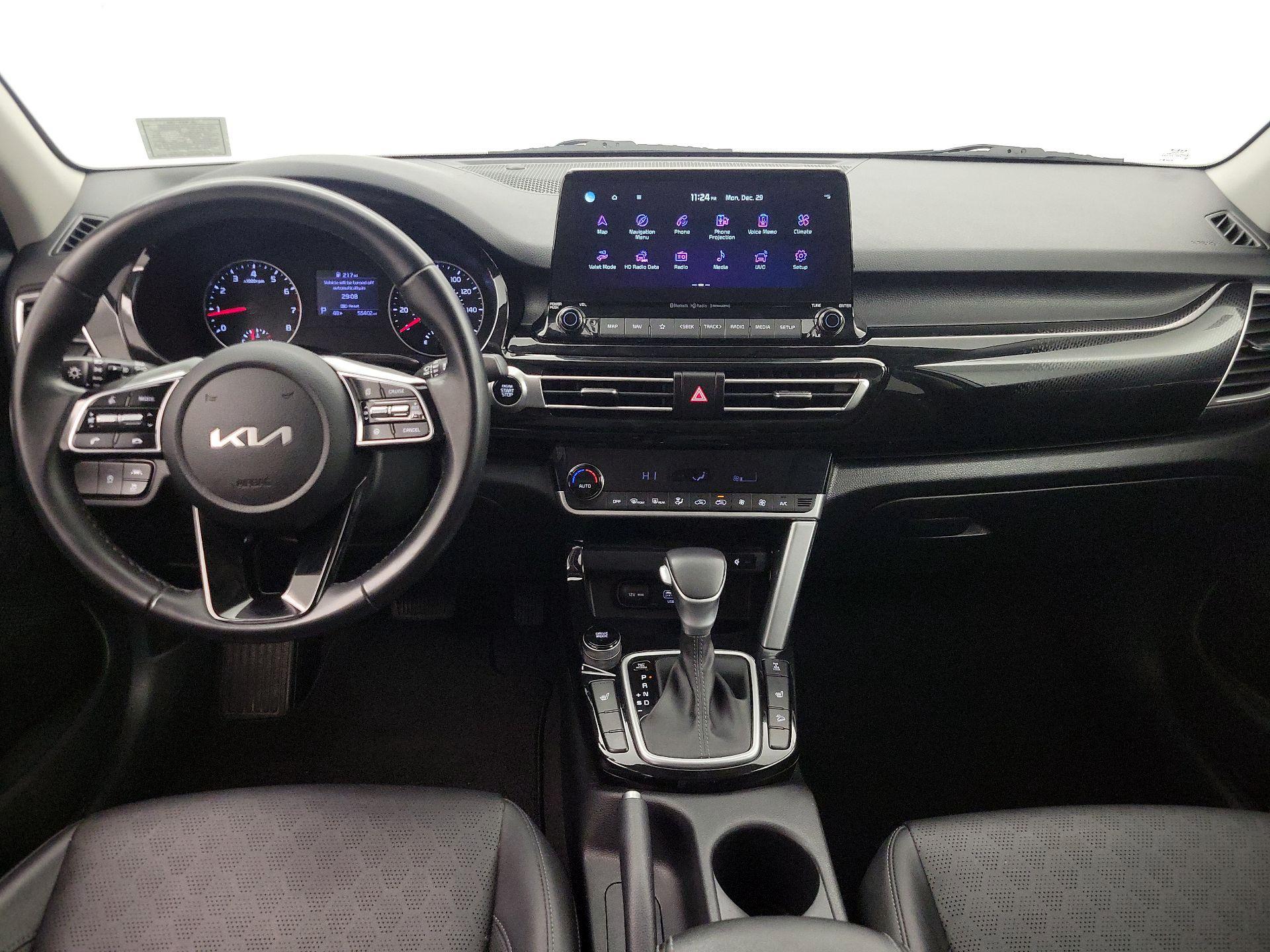 Thumbnail: 2023 Kia Seltos - 9