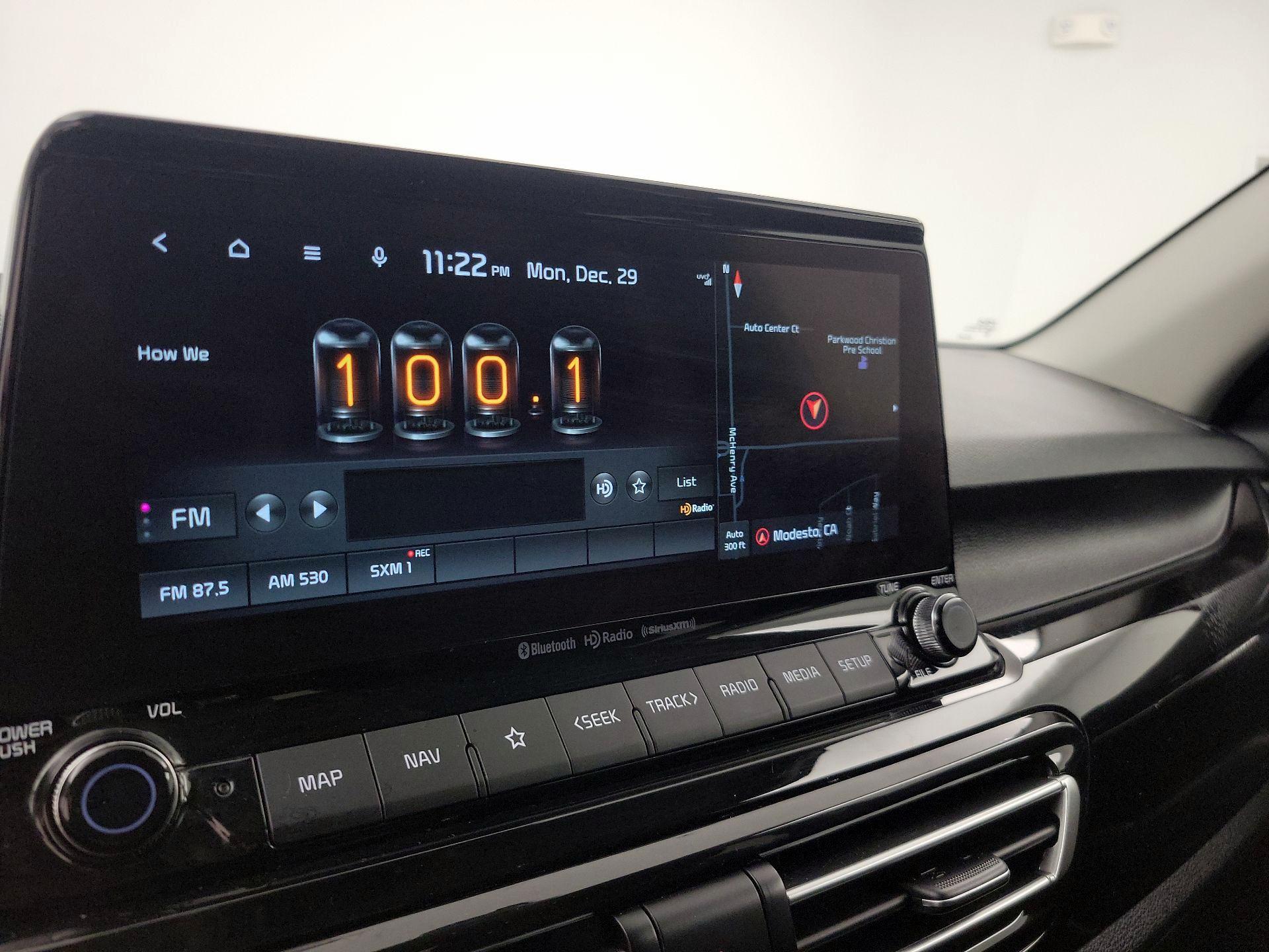 Thumbnail: 2023 Kia Seltos - 16