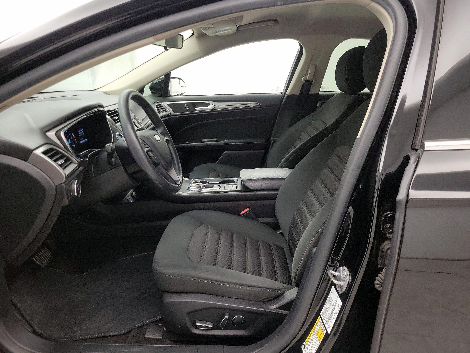 Thumbnail: 2018 Ford Fusion - 11