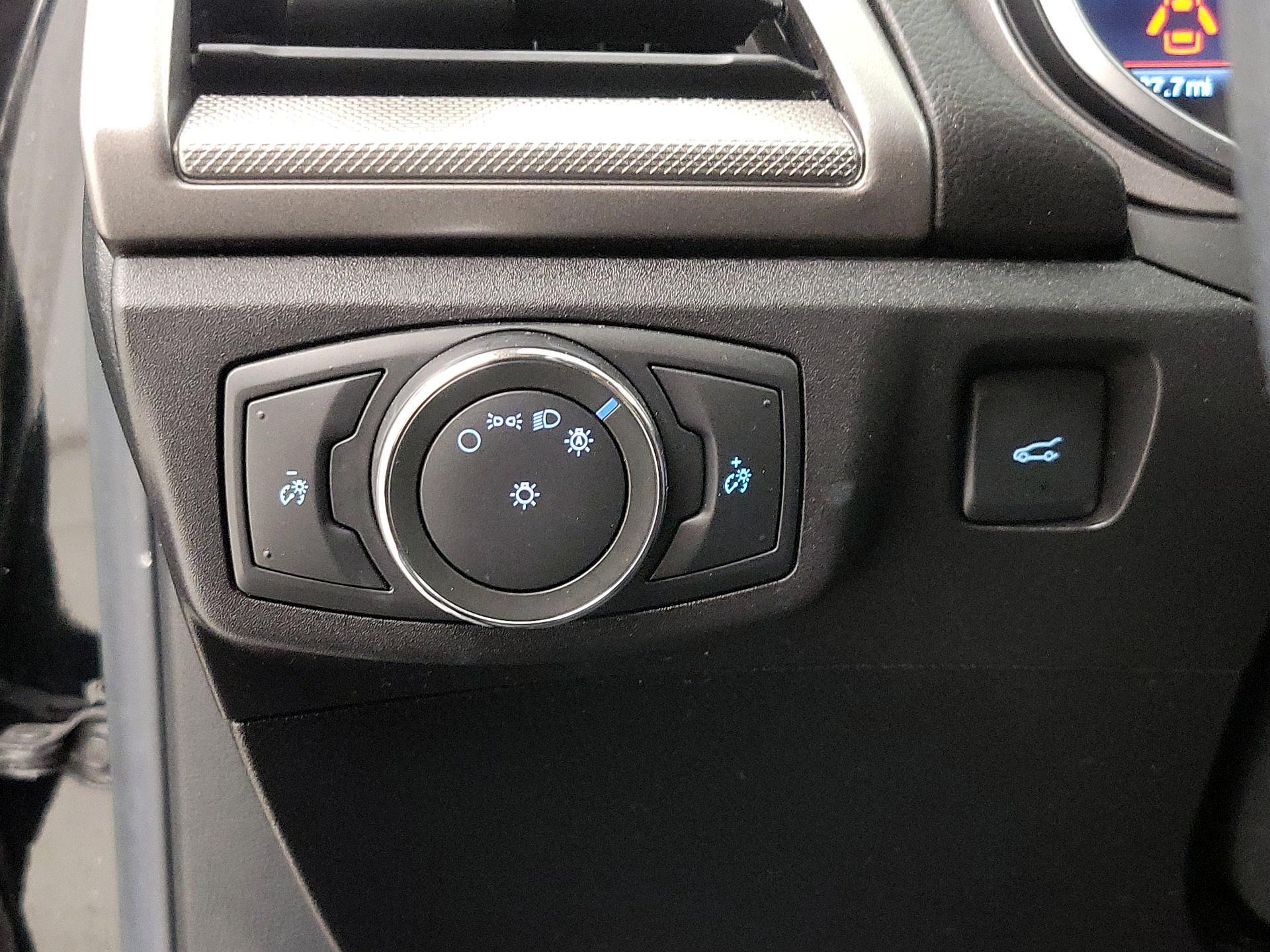 Thumbnail: 2018 Ford Fusion - 13