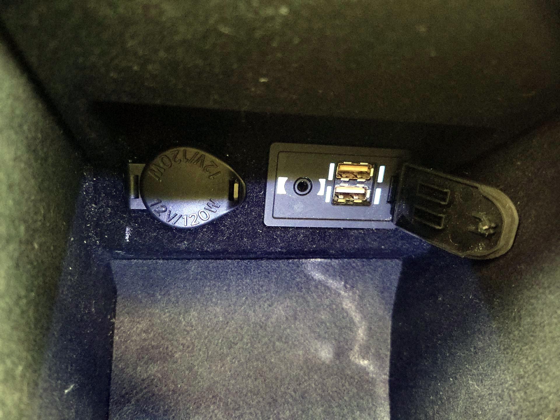 Thumbnail: 2017 Lexus ES - 19