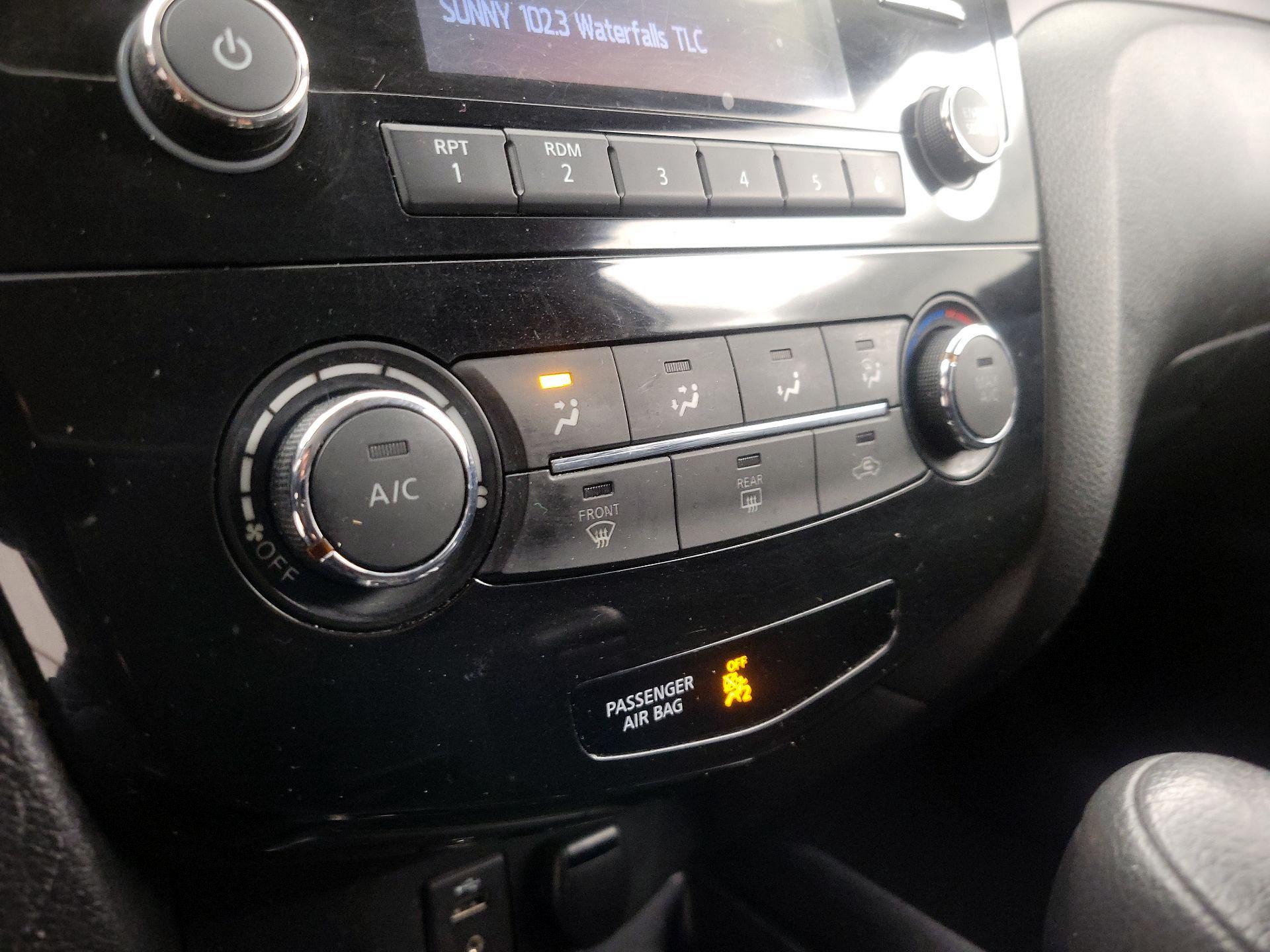 Thumbnail: 2016 Nissan Rogue - 16