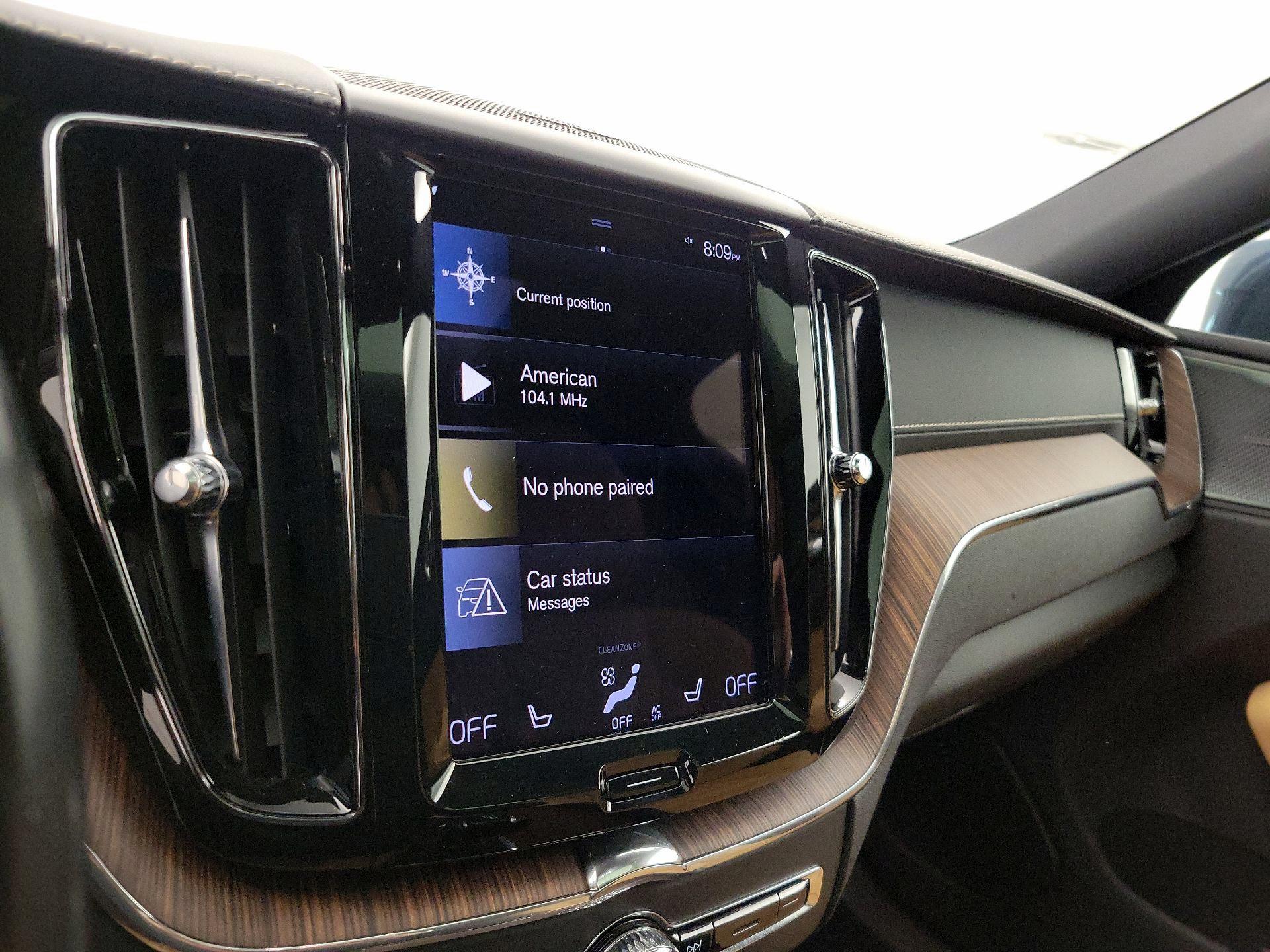 Thumbnail: 2021 Volvo XC60 - 16