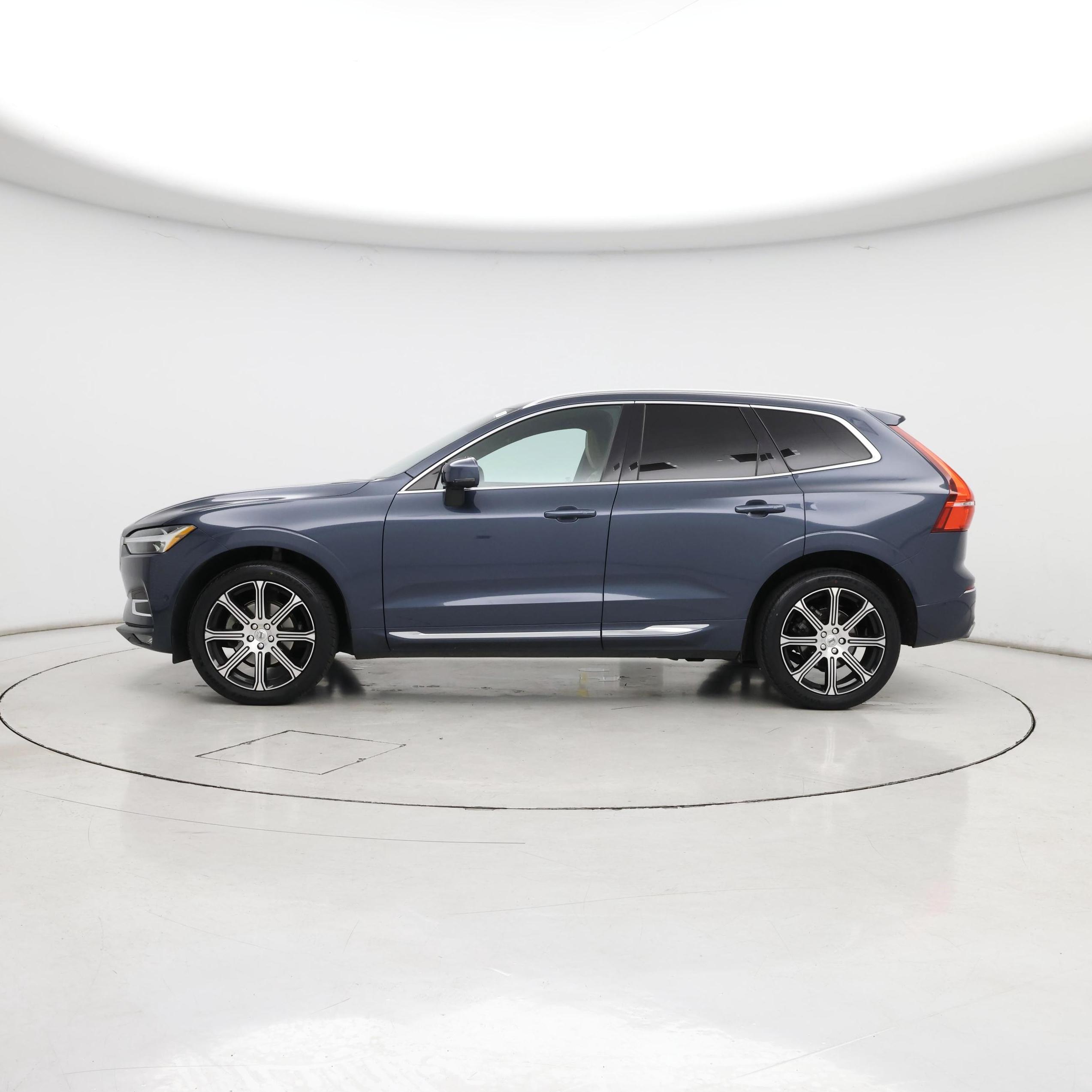 Thumbnail: 2021 Volvo XC60 - 3