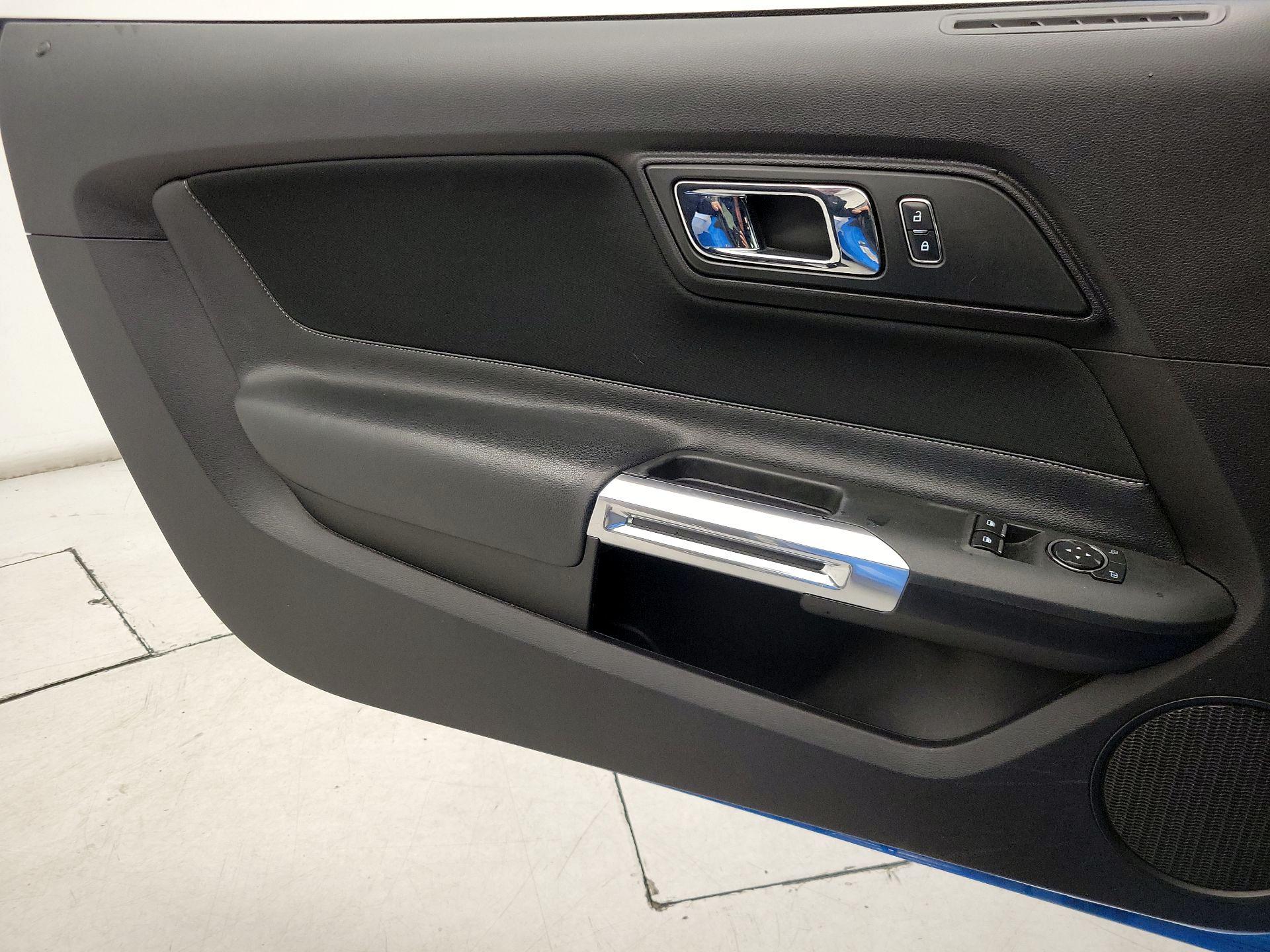 Thumbnail: 2017 Ford Mustang - 12