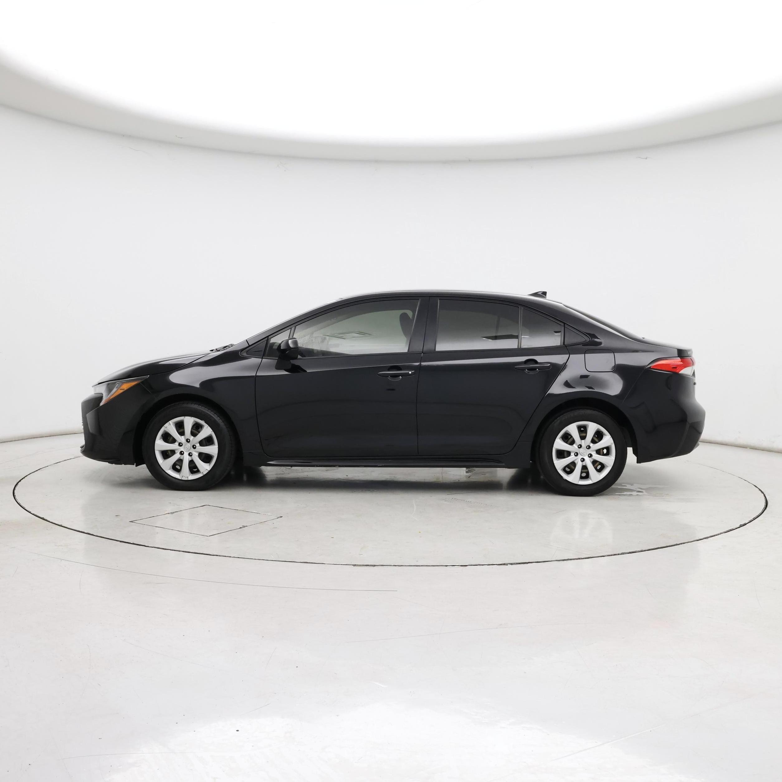 Thumbnail: 2023 Toyota Corolla - 3