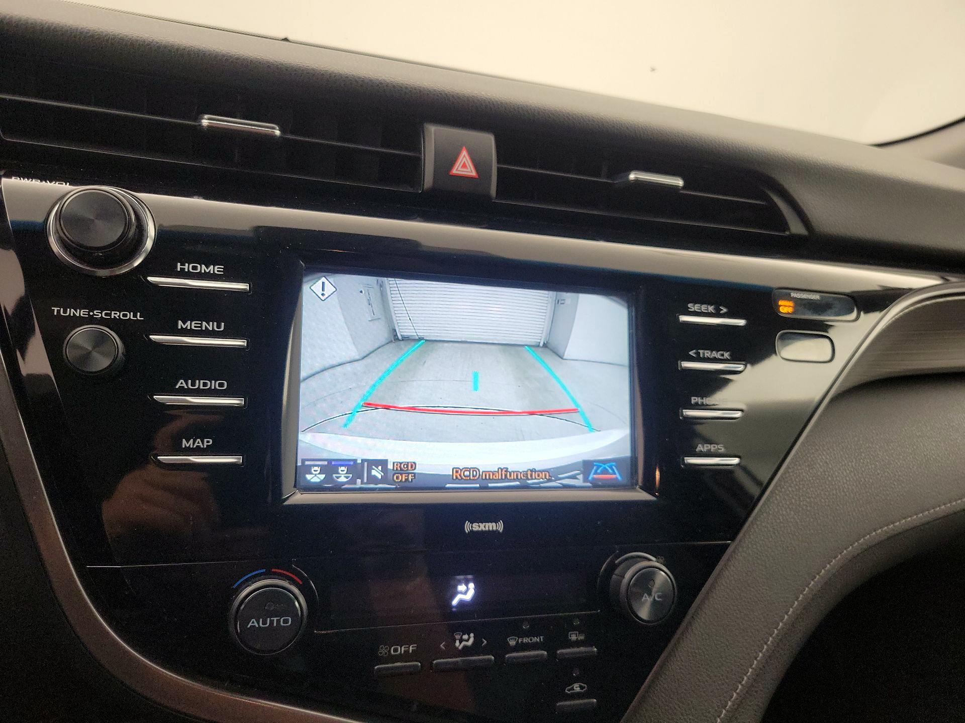 Thumbnail: 2020 Toyota Camry - 14