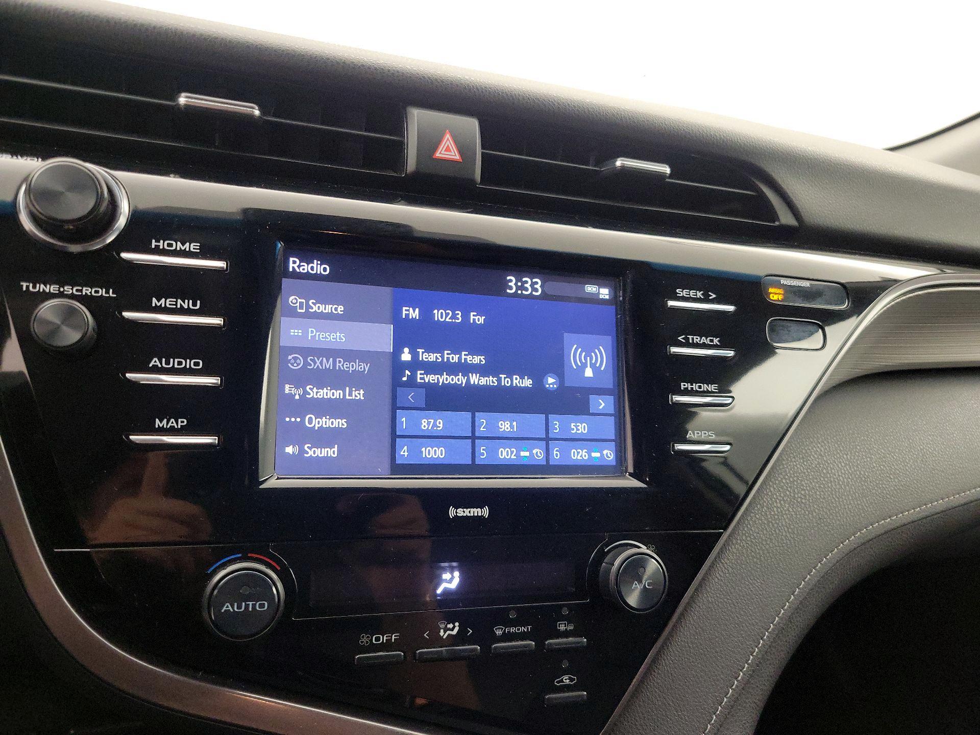 Thumbnail: 2020 Toyota Camry - 15