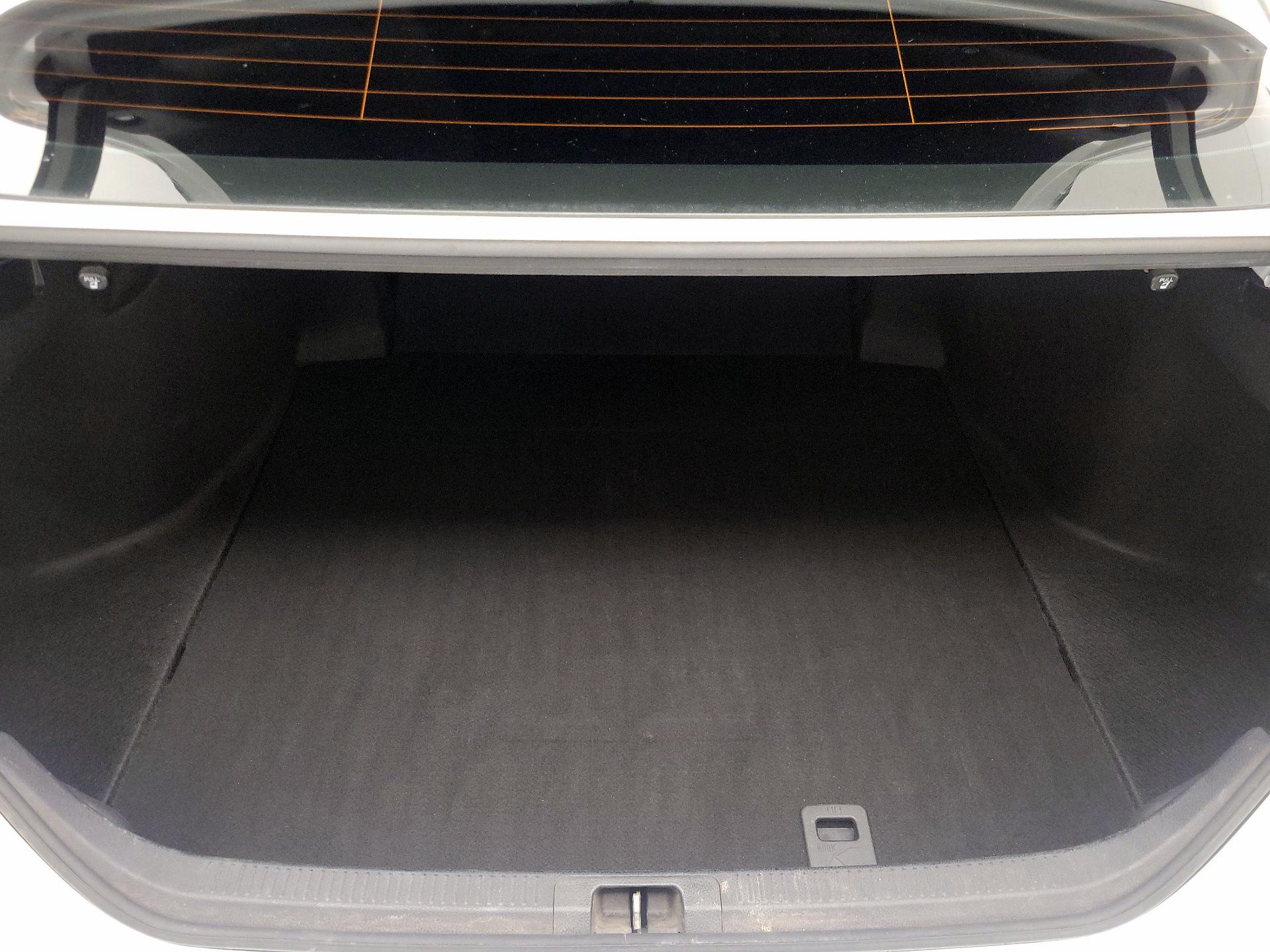 Thumbnail: 2020 Toyota Camry - 20