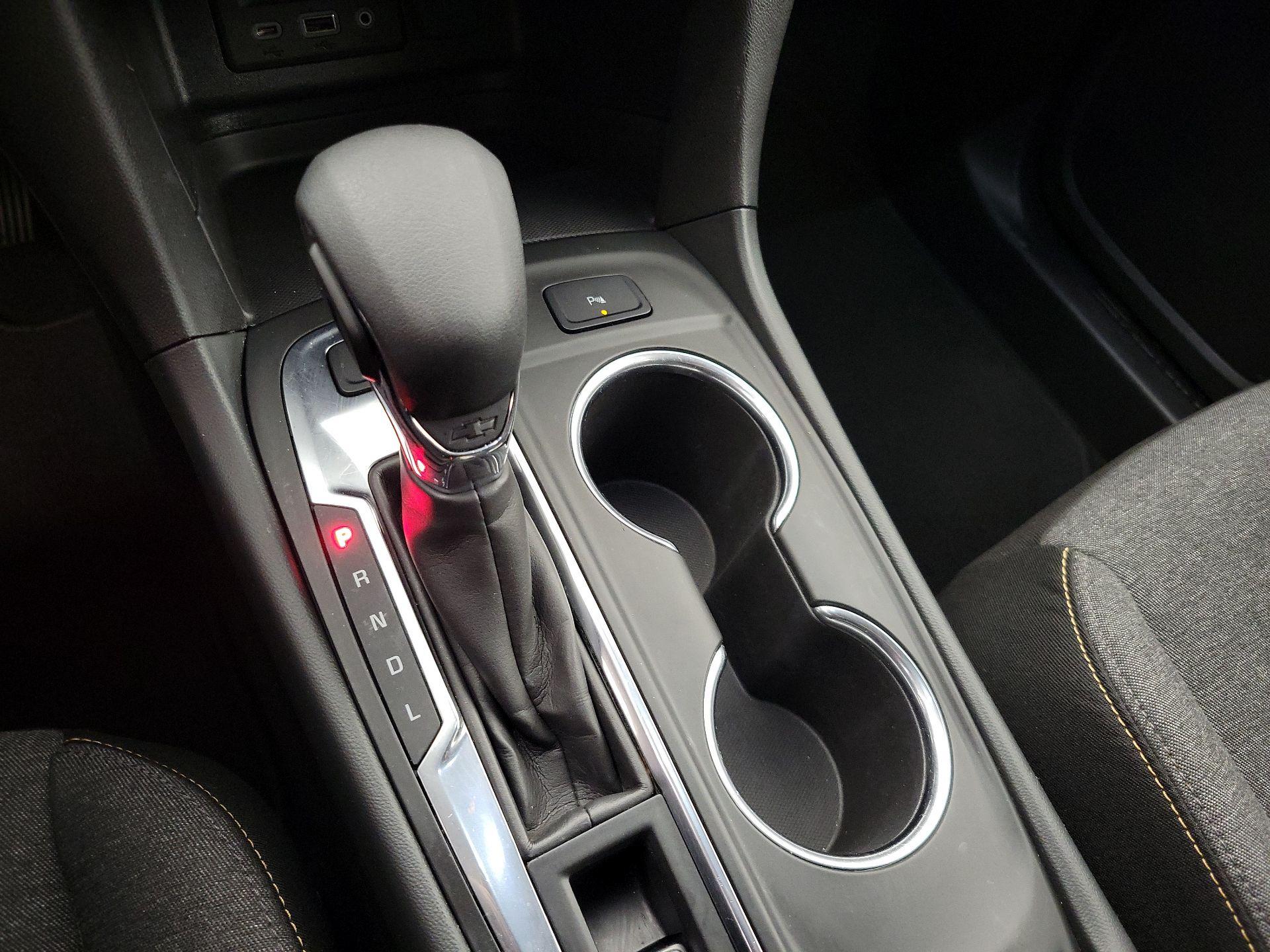 Thumbnail: 2022 Chevrolet Equinox - 17