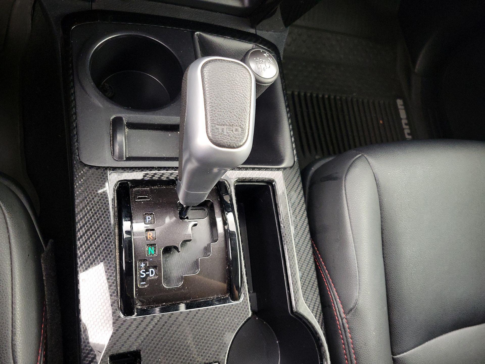 Thumbnail: 2020 Toyota 4Runner - 18