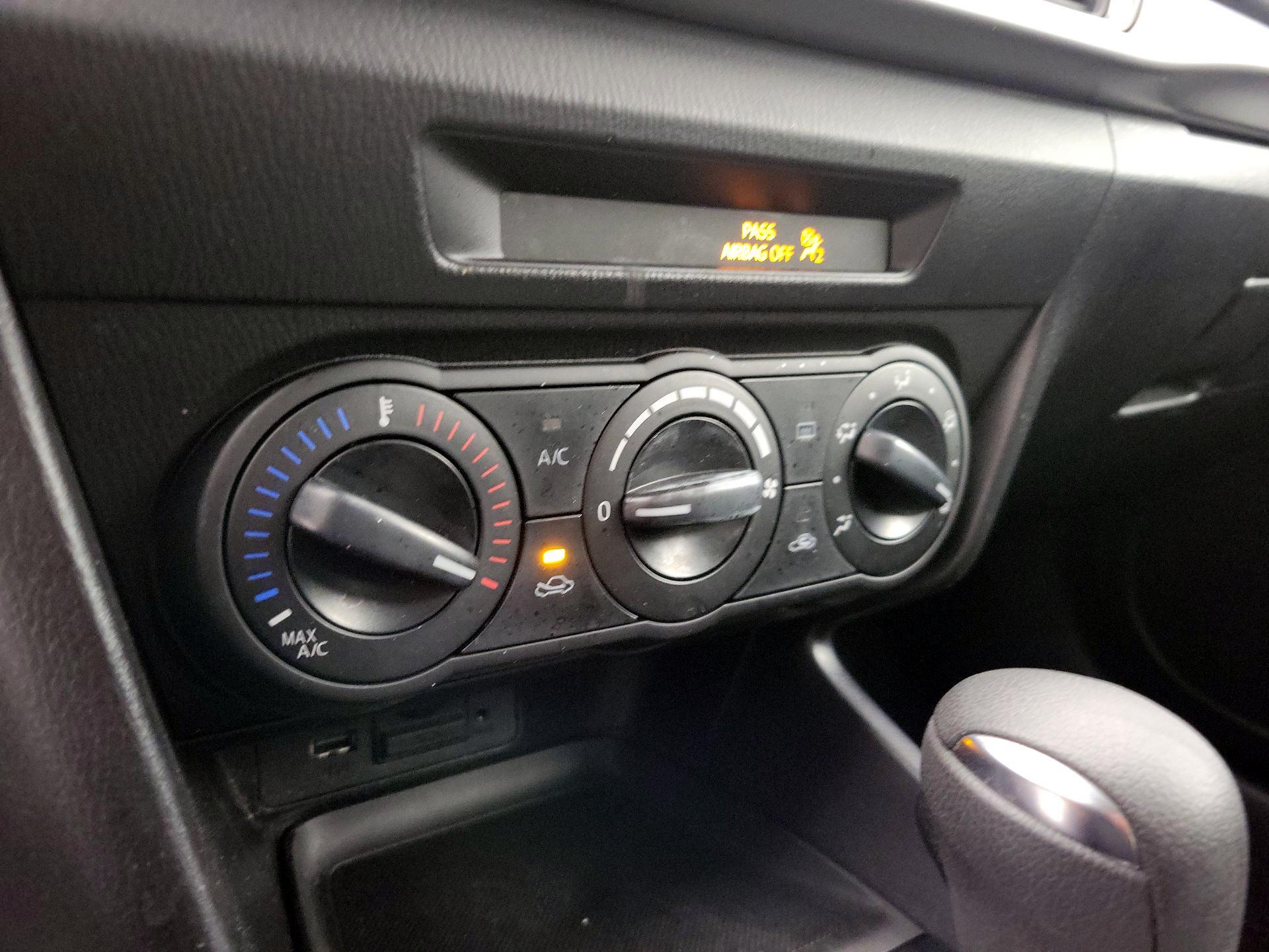 Thumbnail: 2018 Mazda Mazda3 - 16