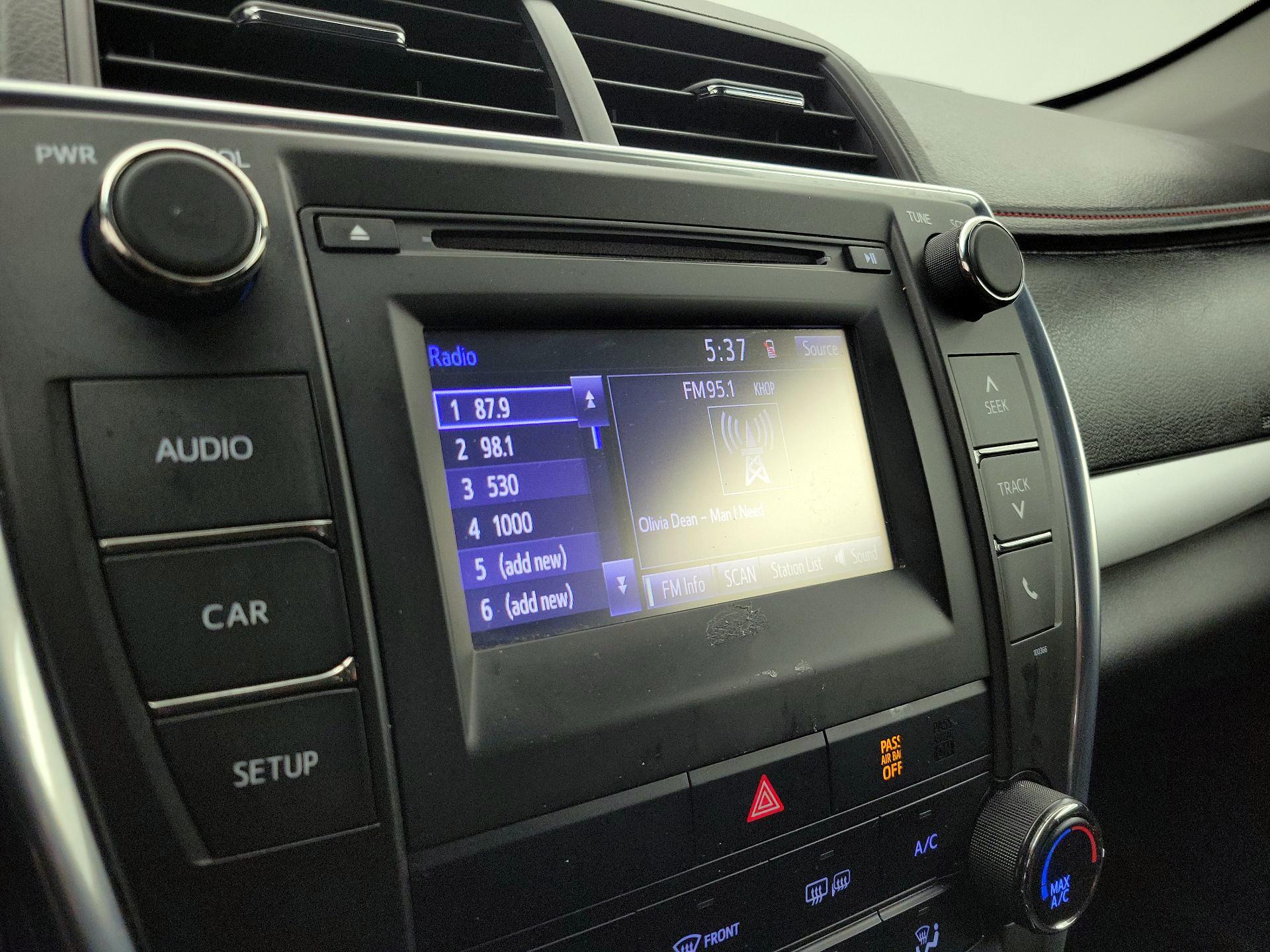 Thumbnail: 2015 Toyota Camry - 15