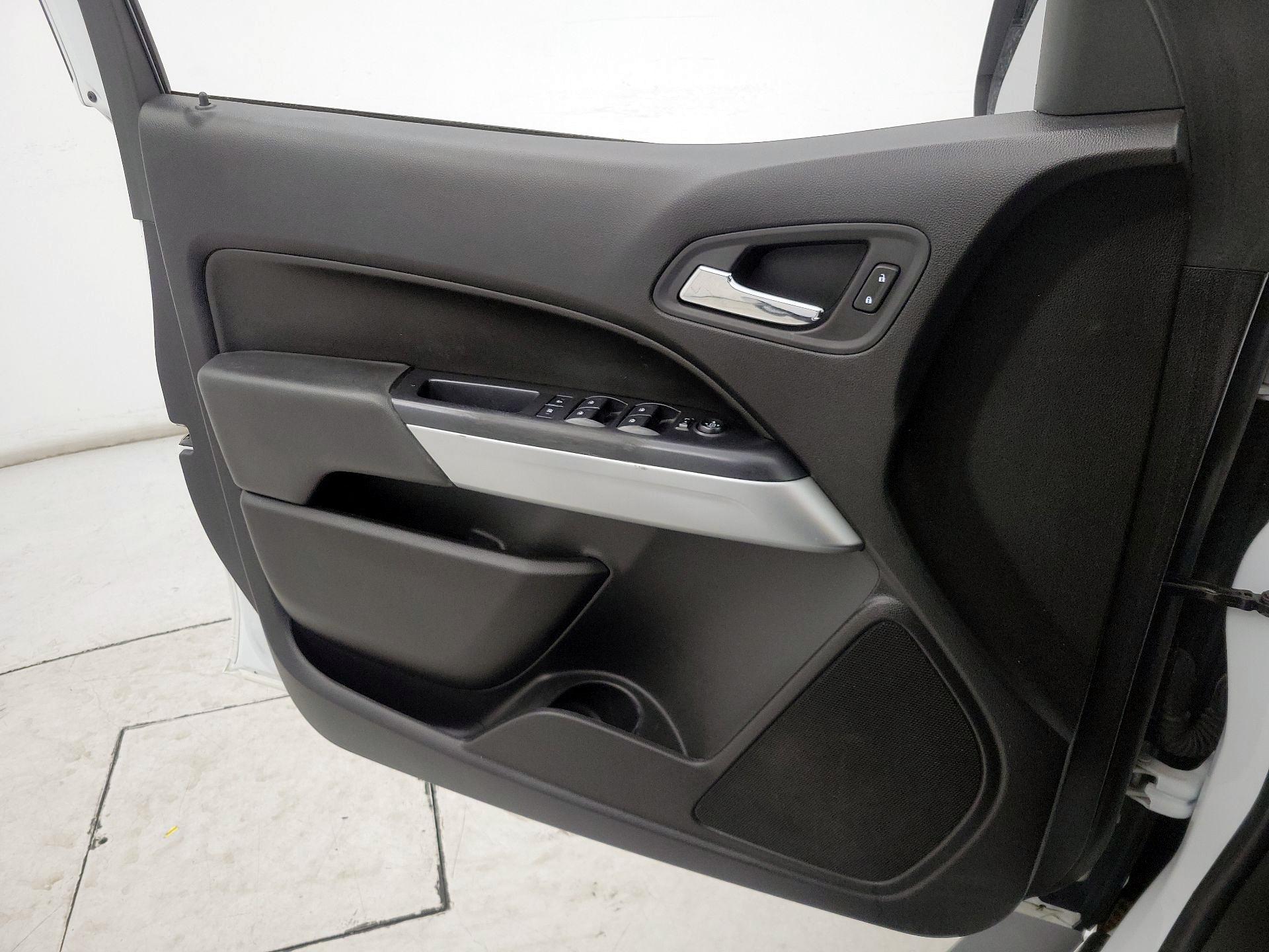 Thumbnail: 2019 Chevrolet Colorado - 12