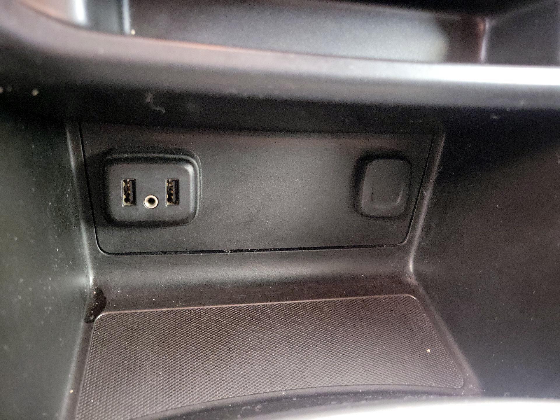 Thumbnail: 2019 Chevrolet Colorado - 18