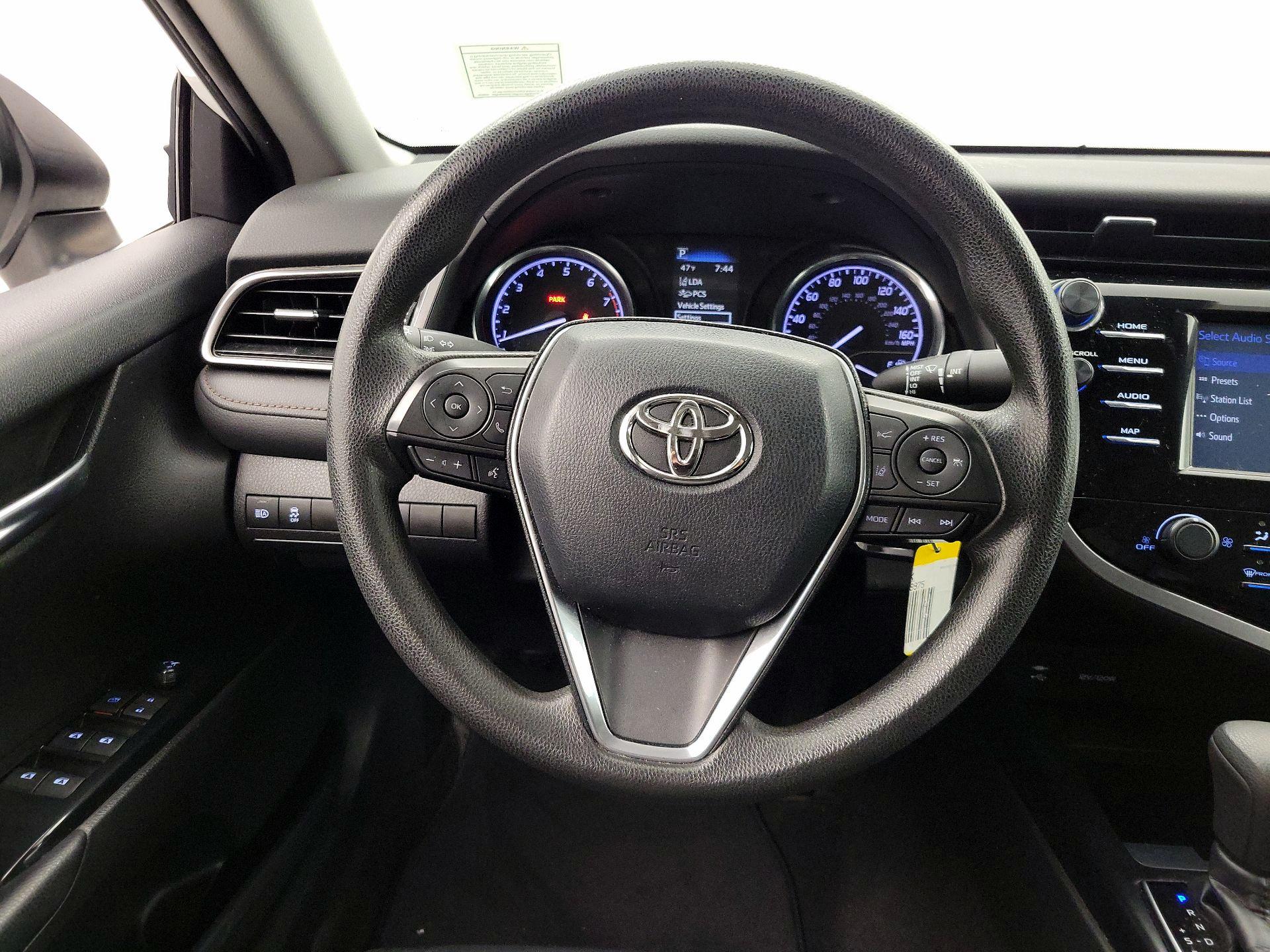 Thumbnail: 2019 Toyota Camry - 10