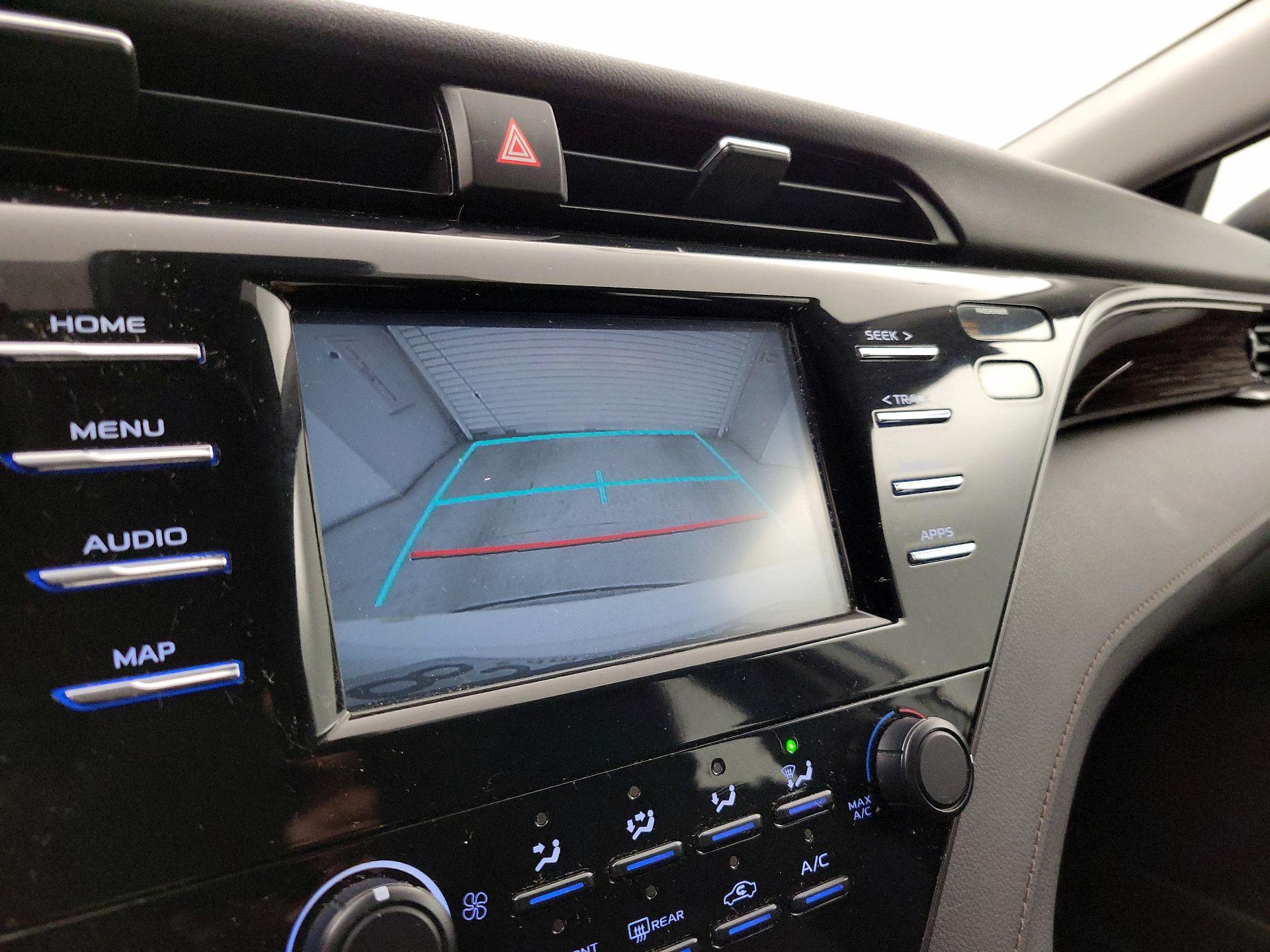 Thumbnail: 2019 Toyota Camry - 14