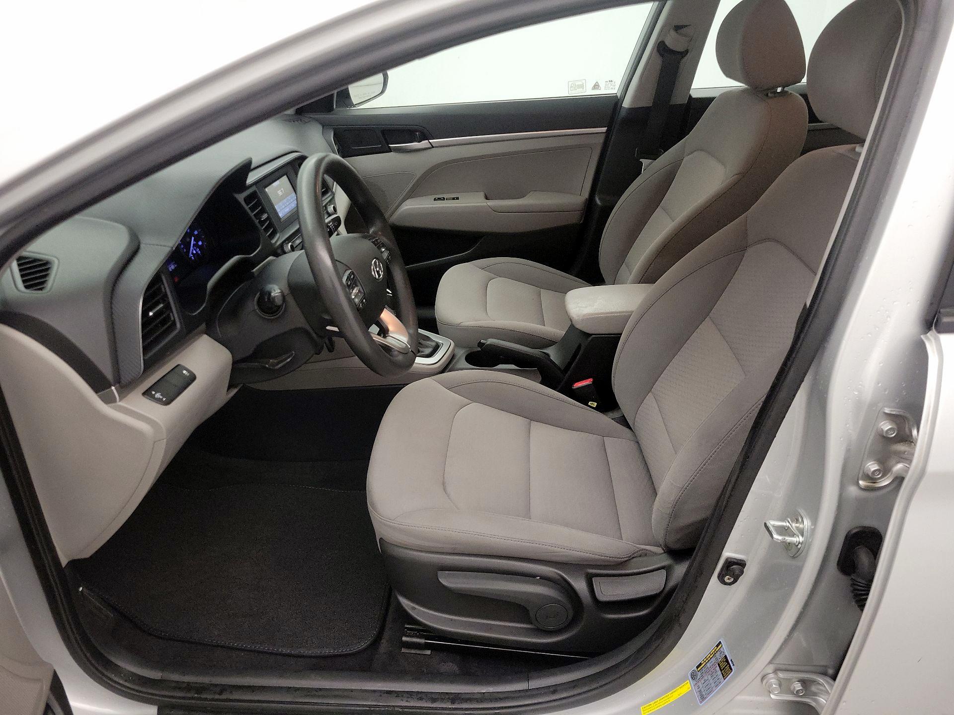 Thumbnail: 2019 Hyundai Elantra - 11