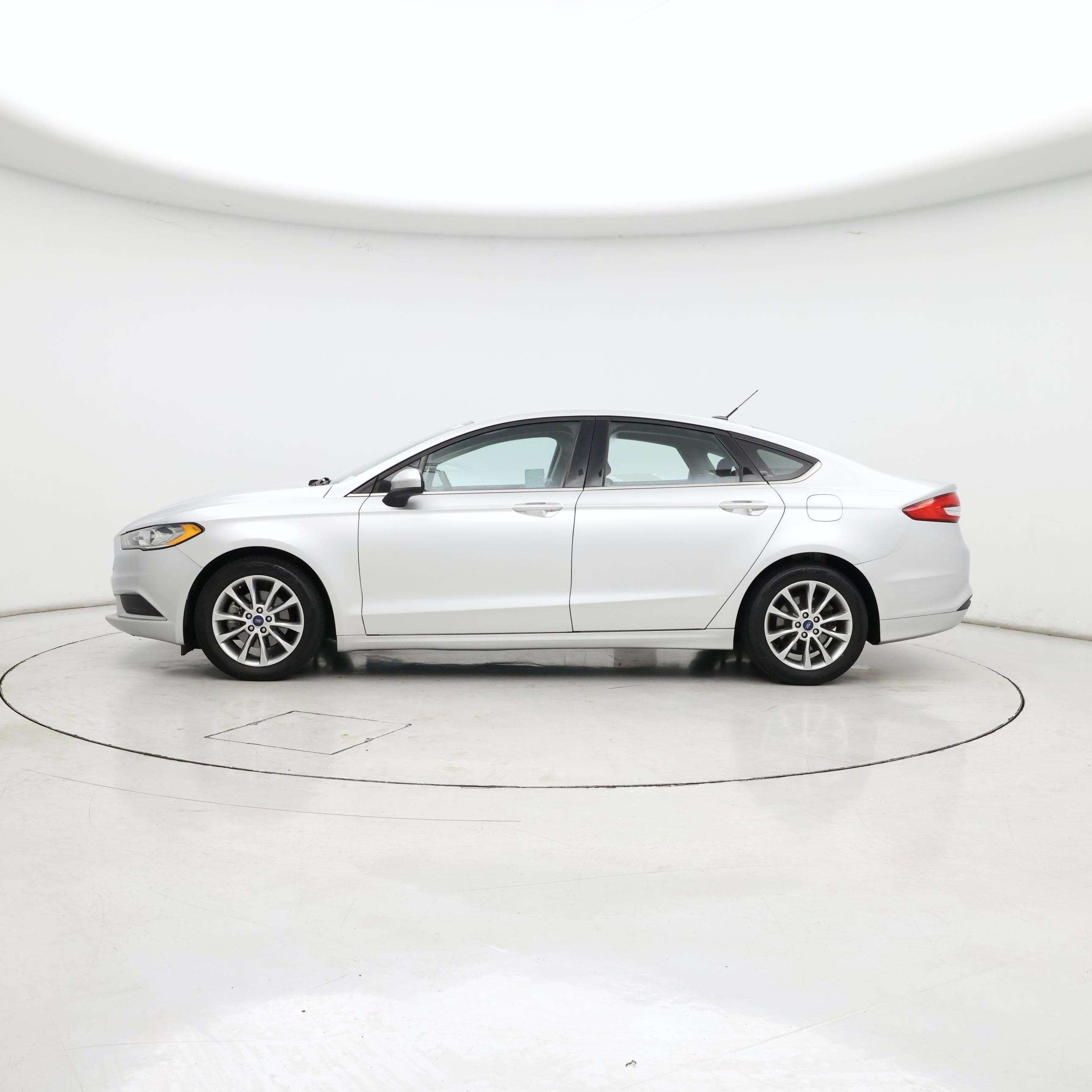 Thumbnail: 2017 Ford Fusion - 3