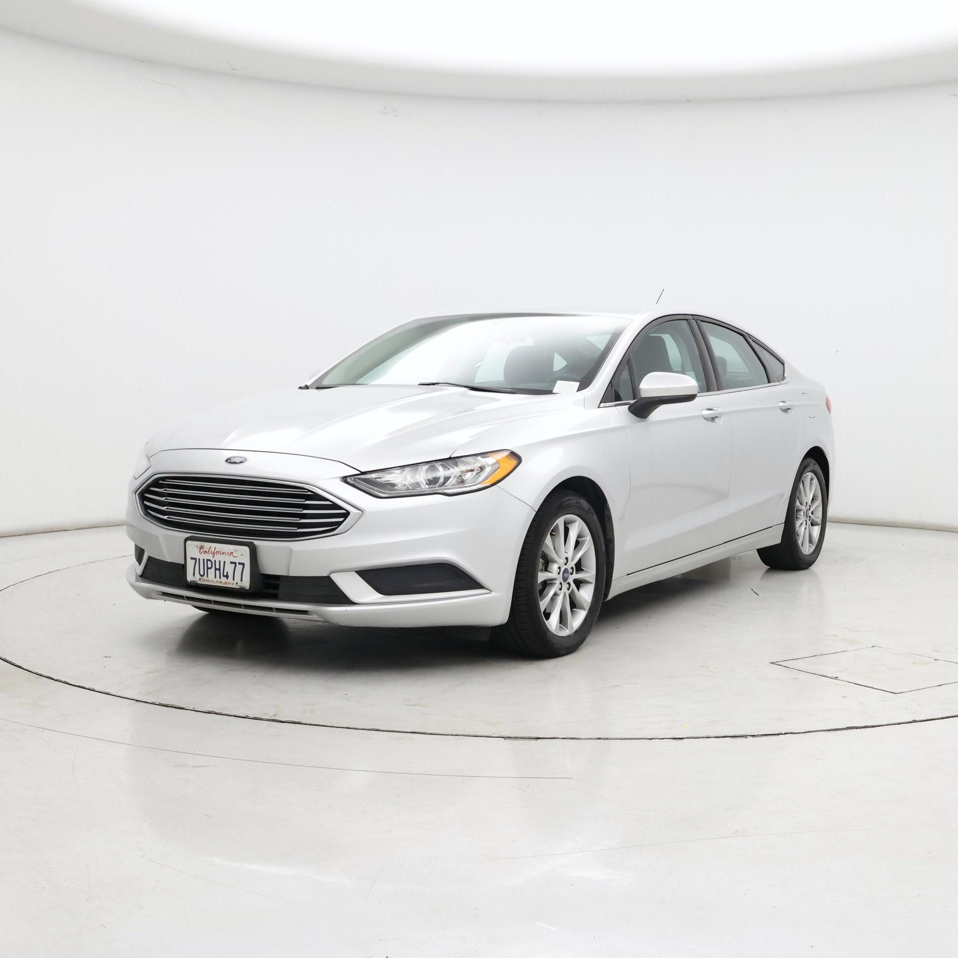 Thumbnail: 2017 Ford Fusion - 4