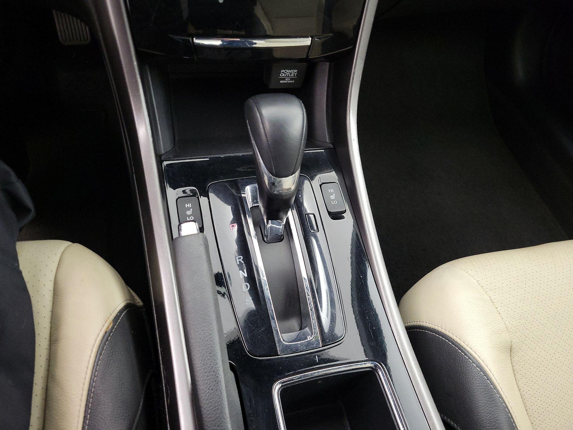 Thumbnail: 2016 Honda Accord - 17