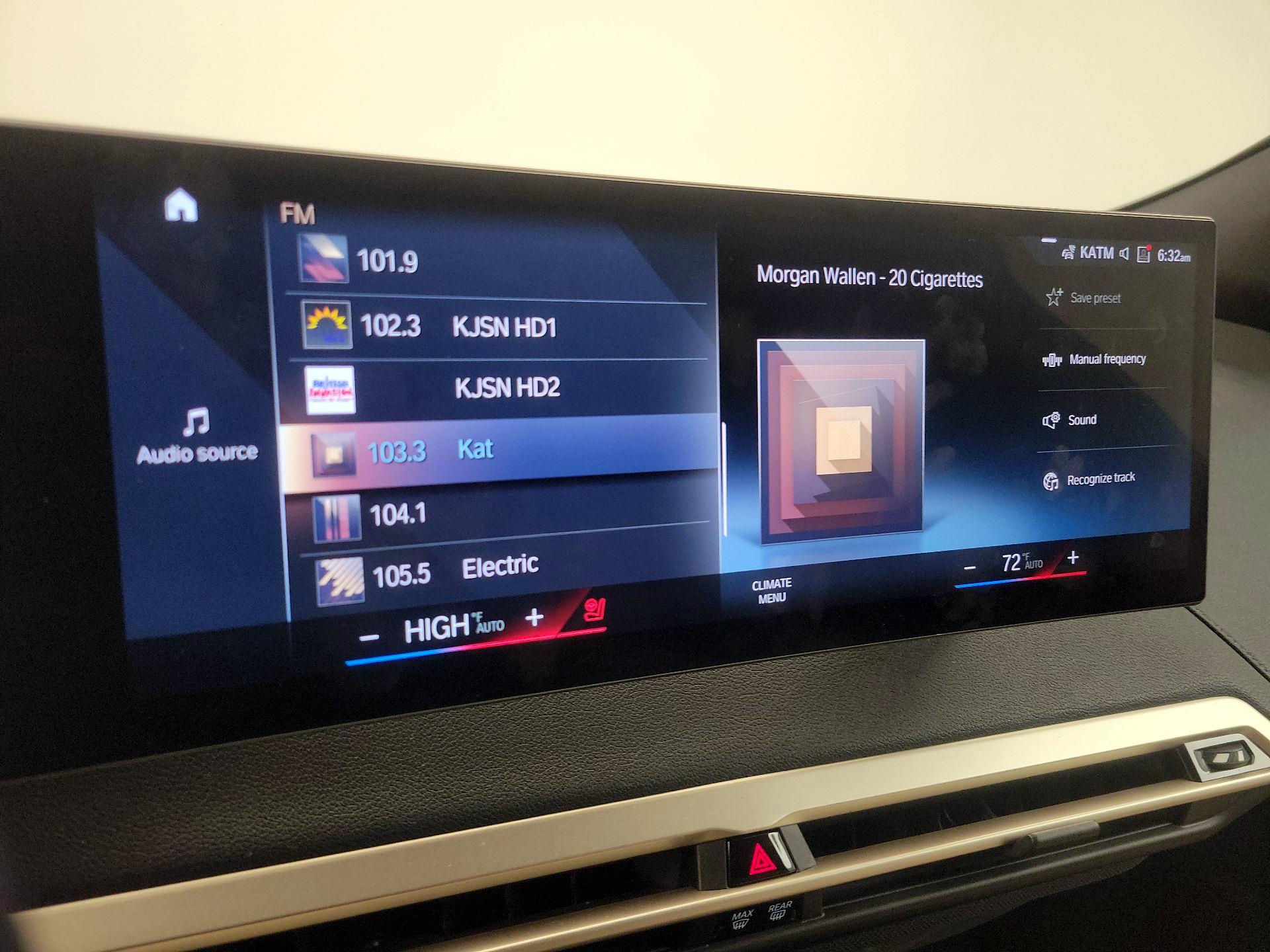 Thumbnail: 2023 BMW iX - 16