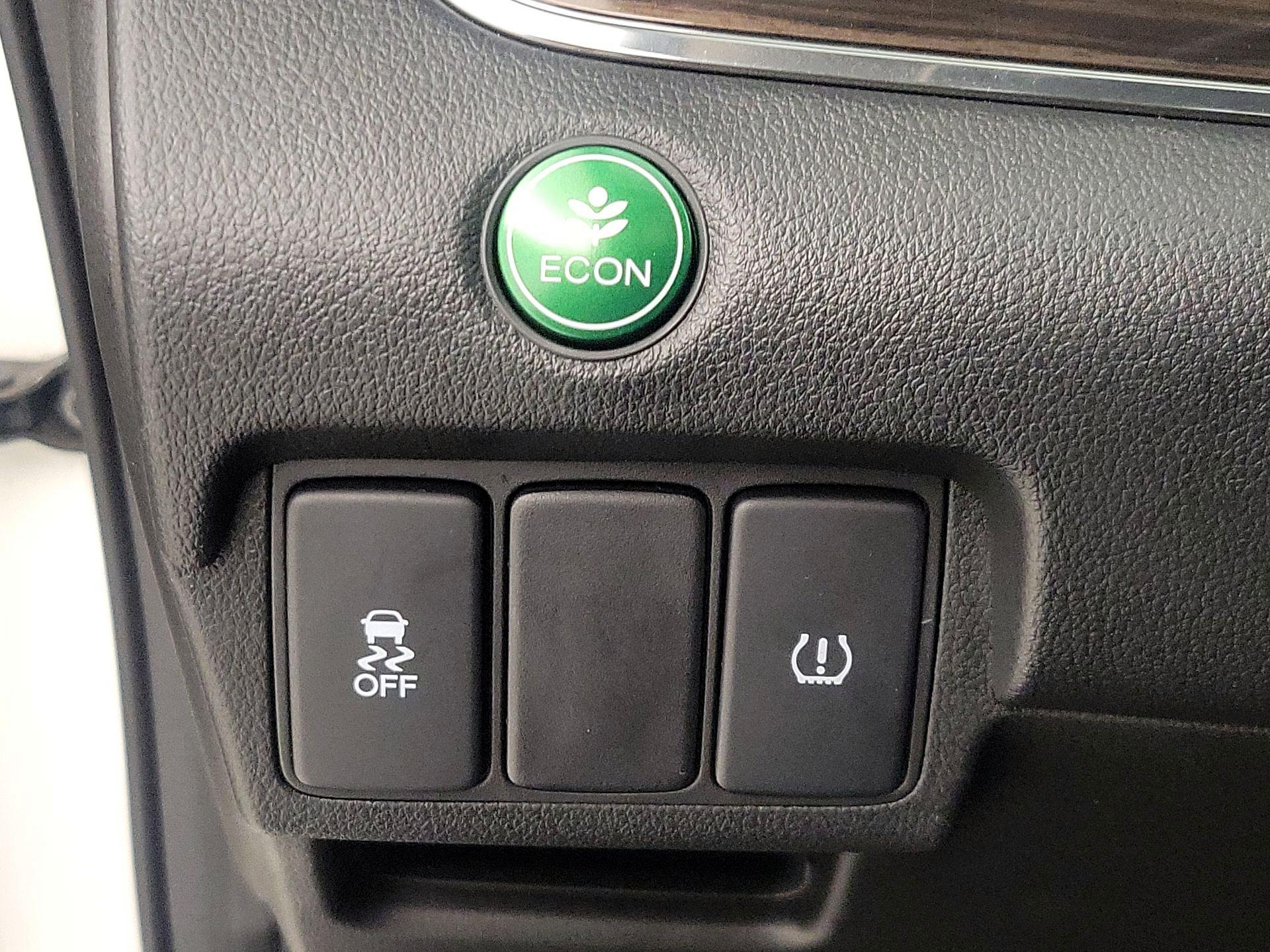 Thumbnail: 2016 Honda CR-V - 13