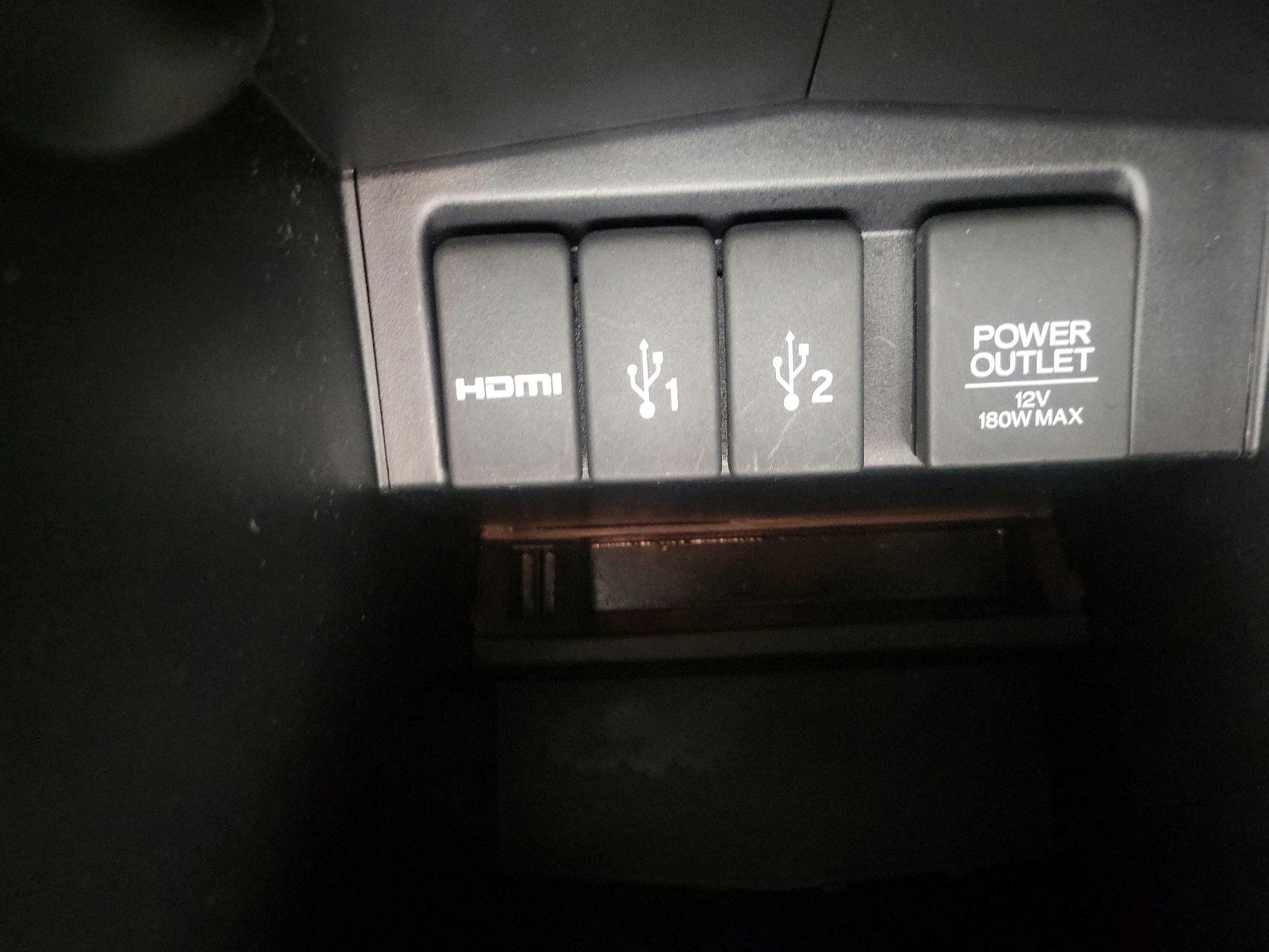 Thumbnail: 2016 Honda CR-V - 18