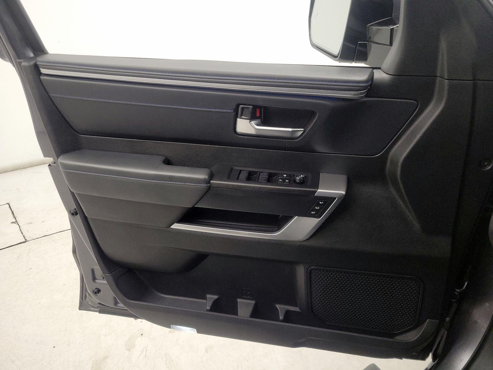 Thumbnail: 2023 Toyota Sequoia - 12