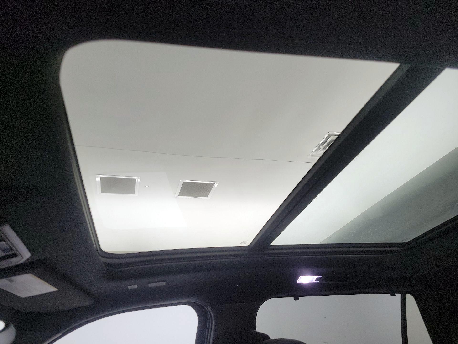 Thumbnail: 2023 Toyota Sequoia - 19