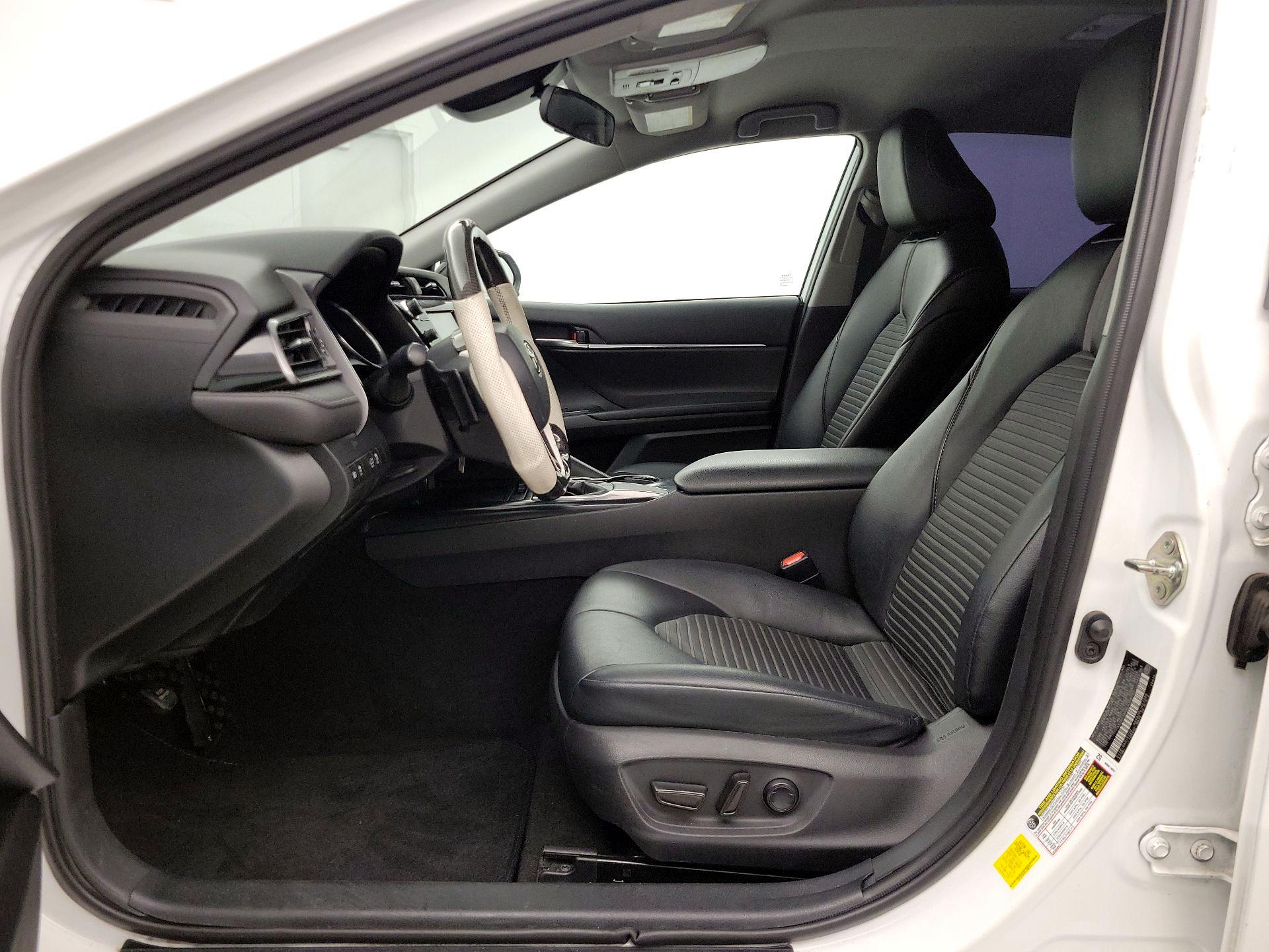 Thumbnail: 2020 Toyota Camry - 11