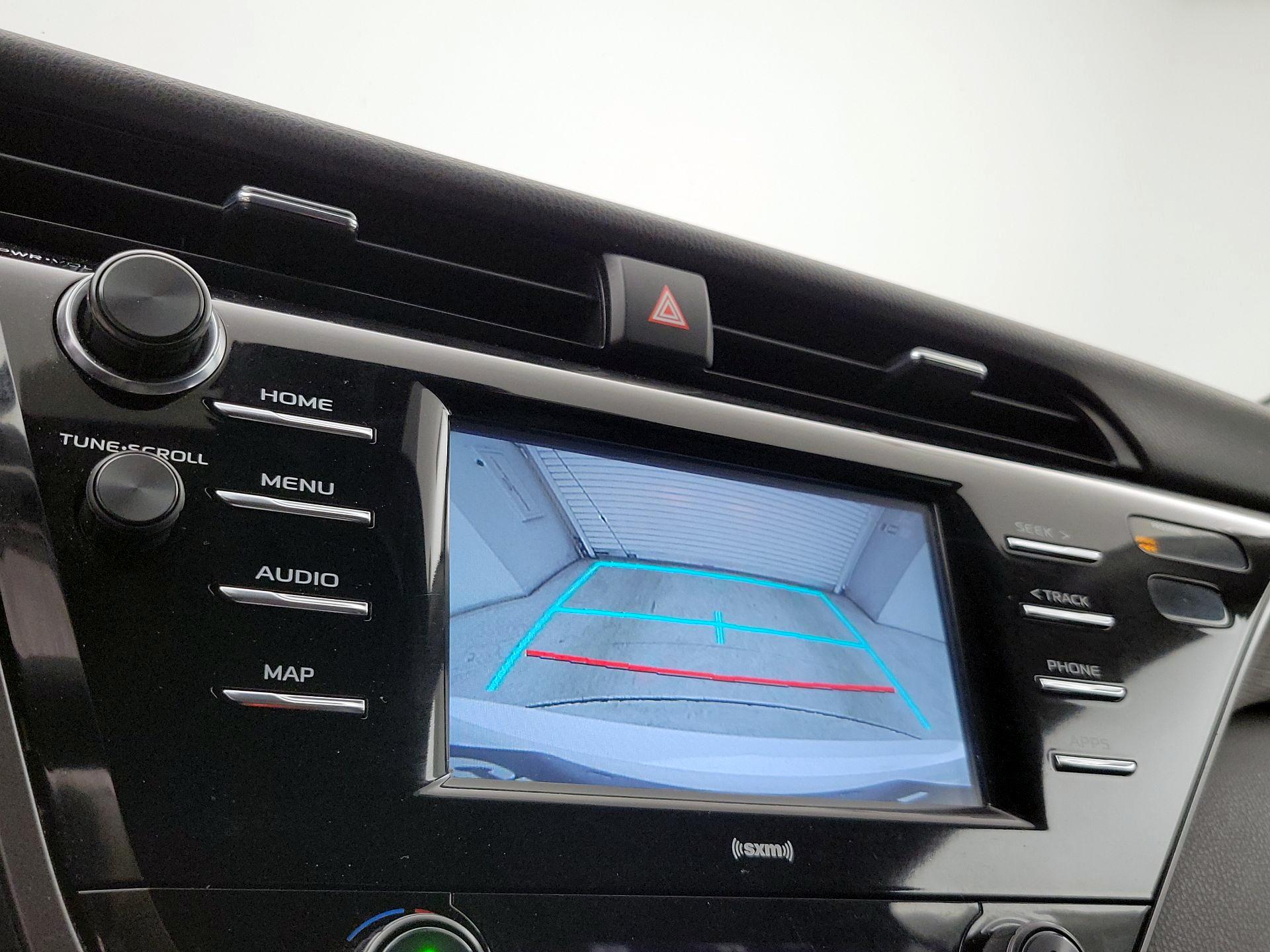 Thumbnail: 2020 Toyota Camry - 14