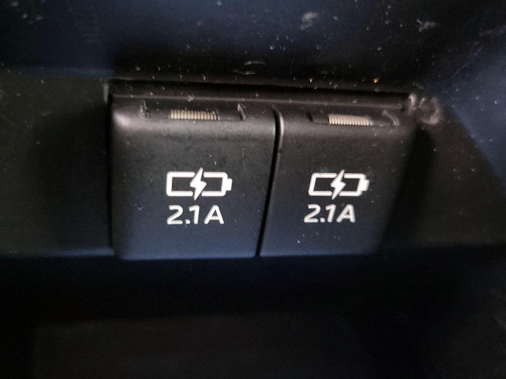 Thumbnail: 2020 Toyota Camry - 18