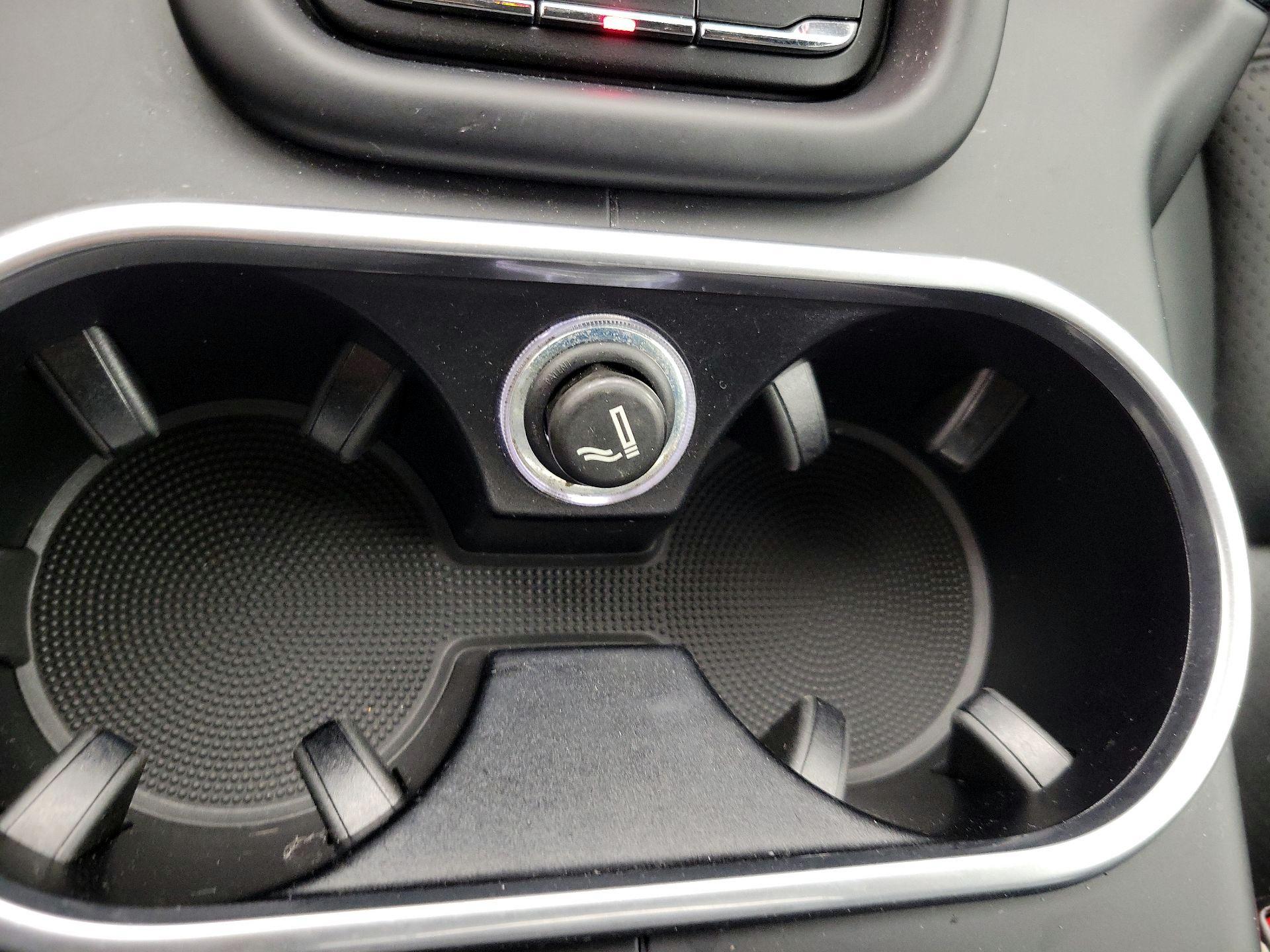 Thumbnail: 2016 Porsche Cayenne - 18