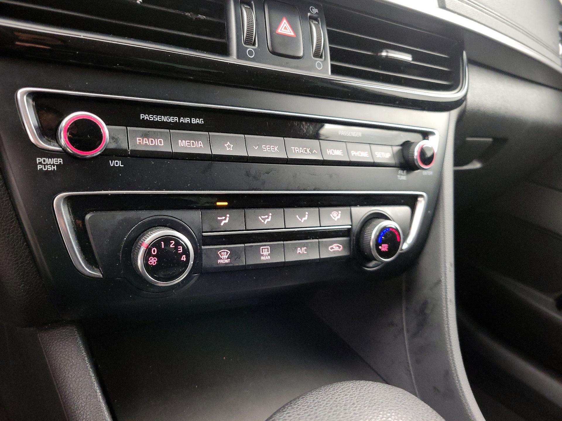 Thumbnail: 2019 Kia Optima - 16