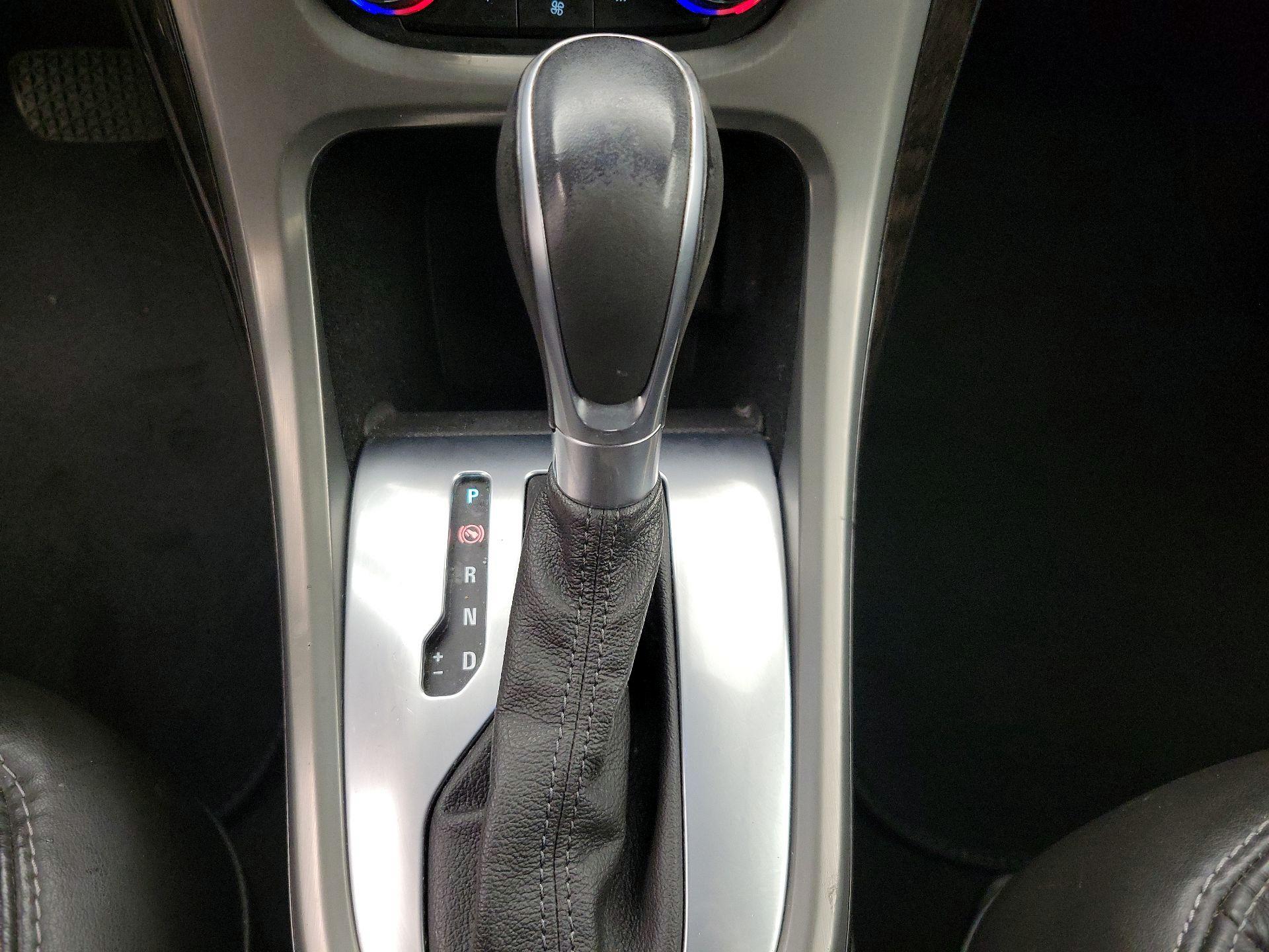 Thumbnail: 2015 Buick Verano - 17