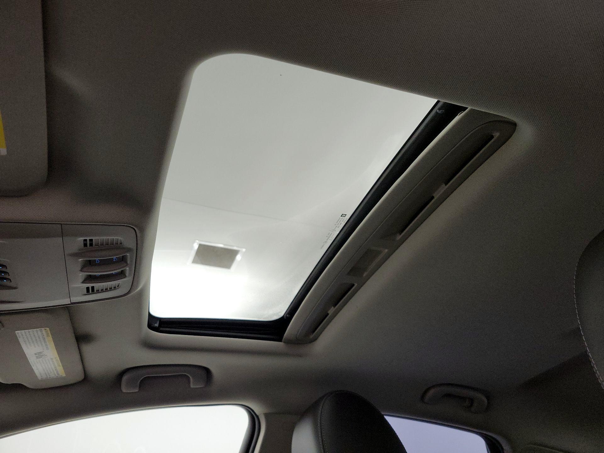 Thumbnail: 2015 Buick Verano - 19